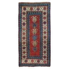 Tapis long caucasien antique Kazak de 5'2" x 10'1"