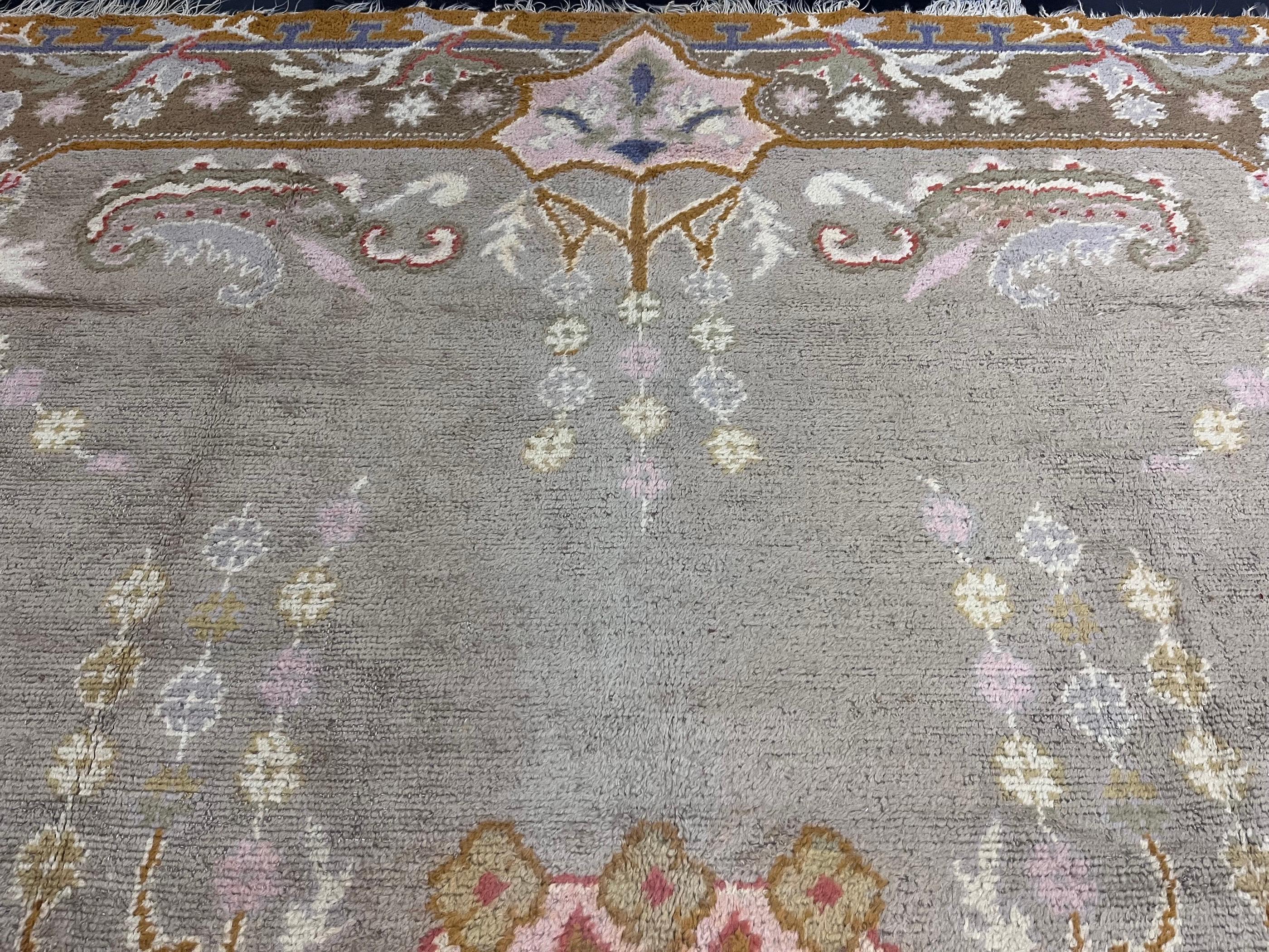Feiner antiker türkischer Oushak-Teppich 12'3