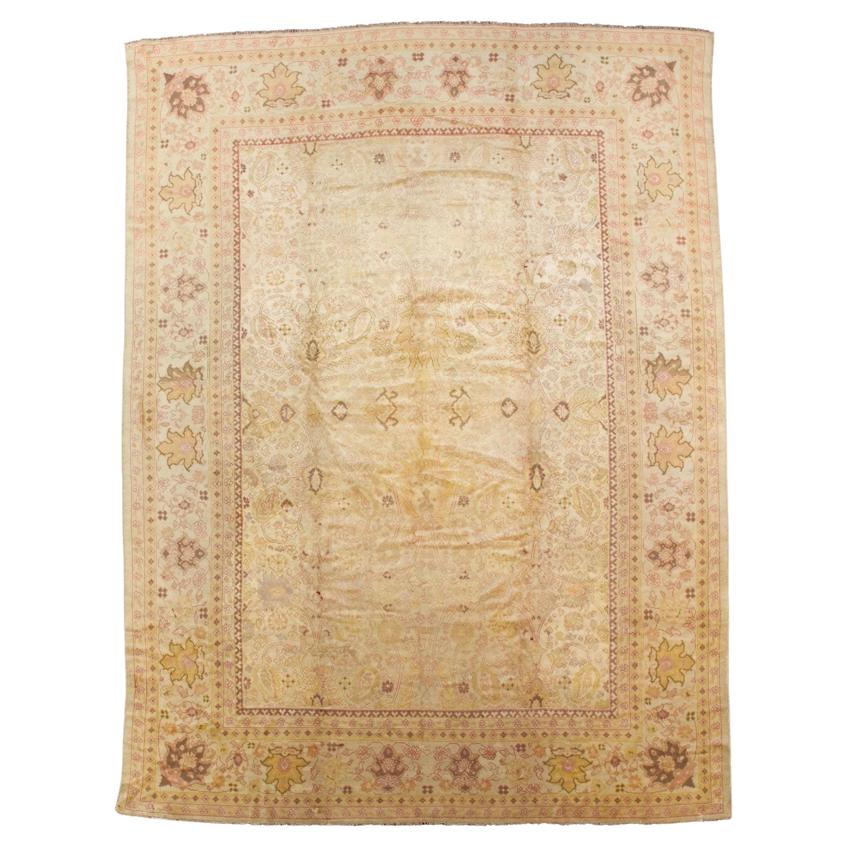 Feiner antiker türkischer Oushak-Teppich 9'6" x 12'9" im Angebot