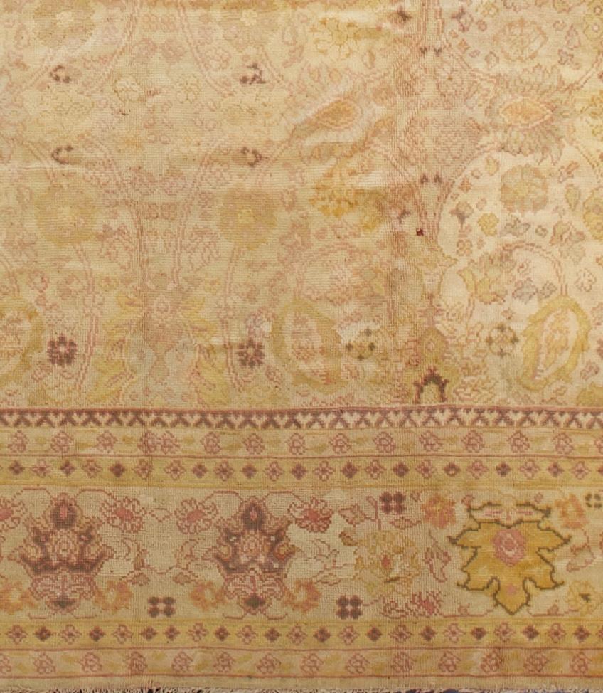 Feiner antiker türkischer Oushak-Teppich 9'6