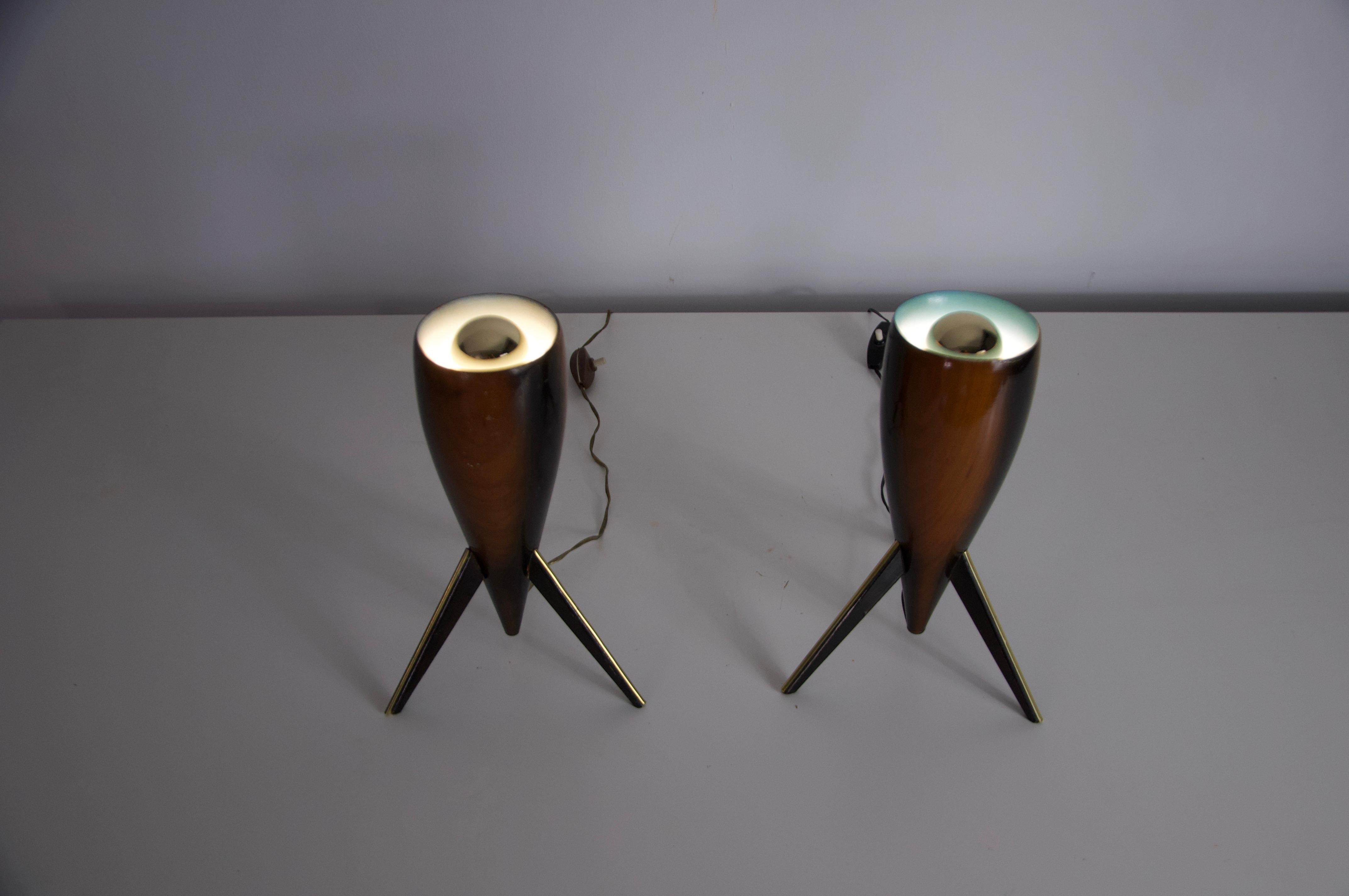 Bois Paire de lampes de table en bois, années 1970, Italie en vente