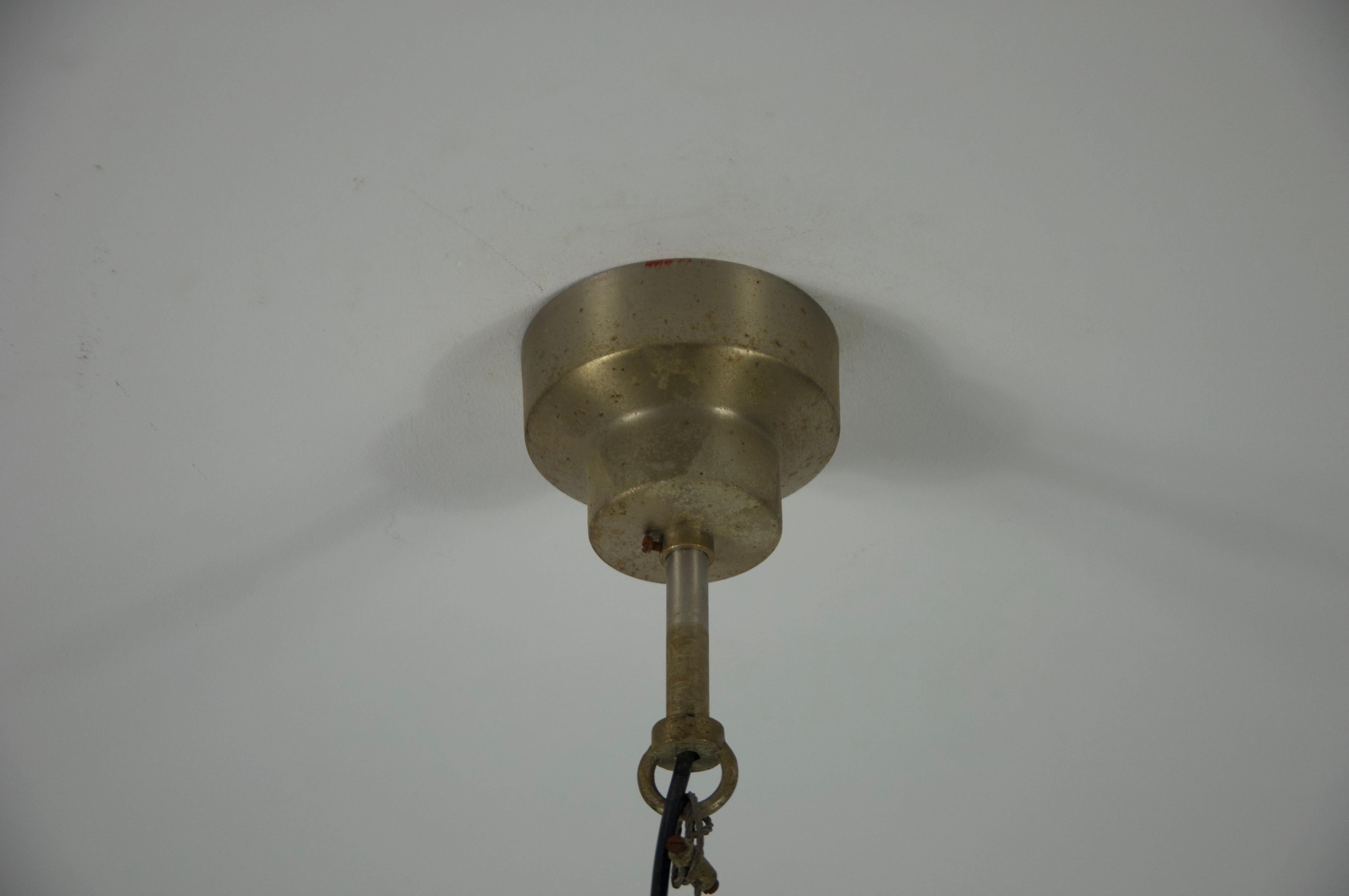 Lampada a sospensione grande 'Omega' di Vico Magistretti per Artemide, Italia, 1960 in vendita 5