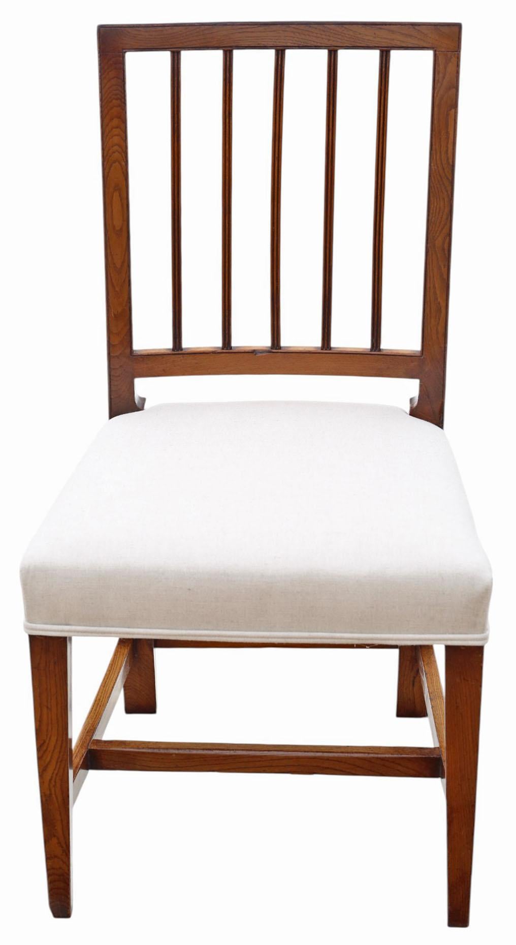 Ensemble ancien de 6 (5 plus 1) chaises de cuisine et de salle à manger en orme du début du 19e siècle en vente 3