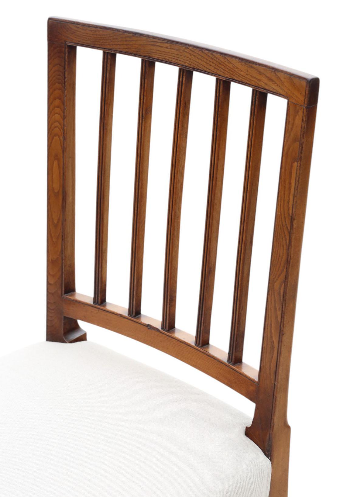 Ensemble ancien de 6 (5 plus 1) chaises de cuisine et de salle à manger en orme du début du 19e siècle en vente 5