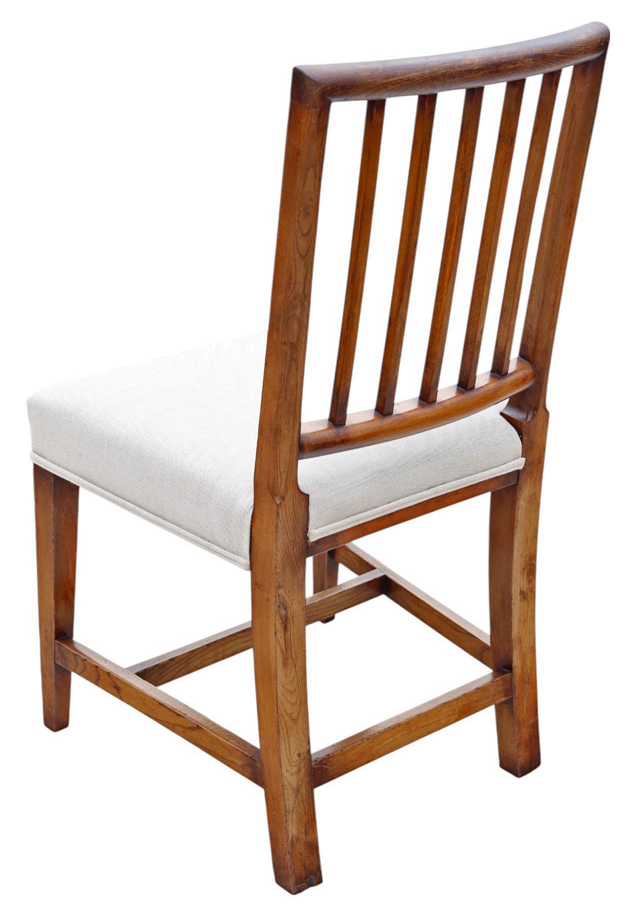 Ensemble ancien de 6 (5 plus 1) chaises de cuisine et de salle à manger en orme du début du 19e siècle en vente 6