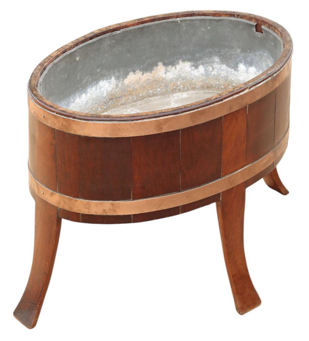 Antiker georgianischer Mahagoni & Messing Weinkühler, Pflanzgefäß oder Holzkorb um 1800 (Georgian) im Angebot