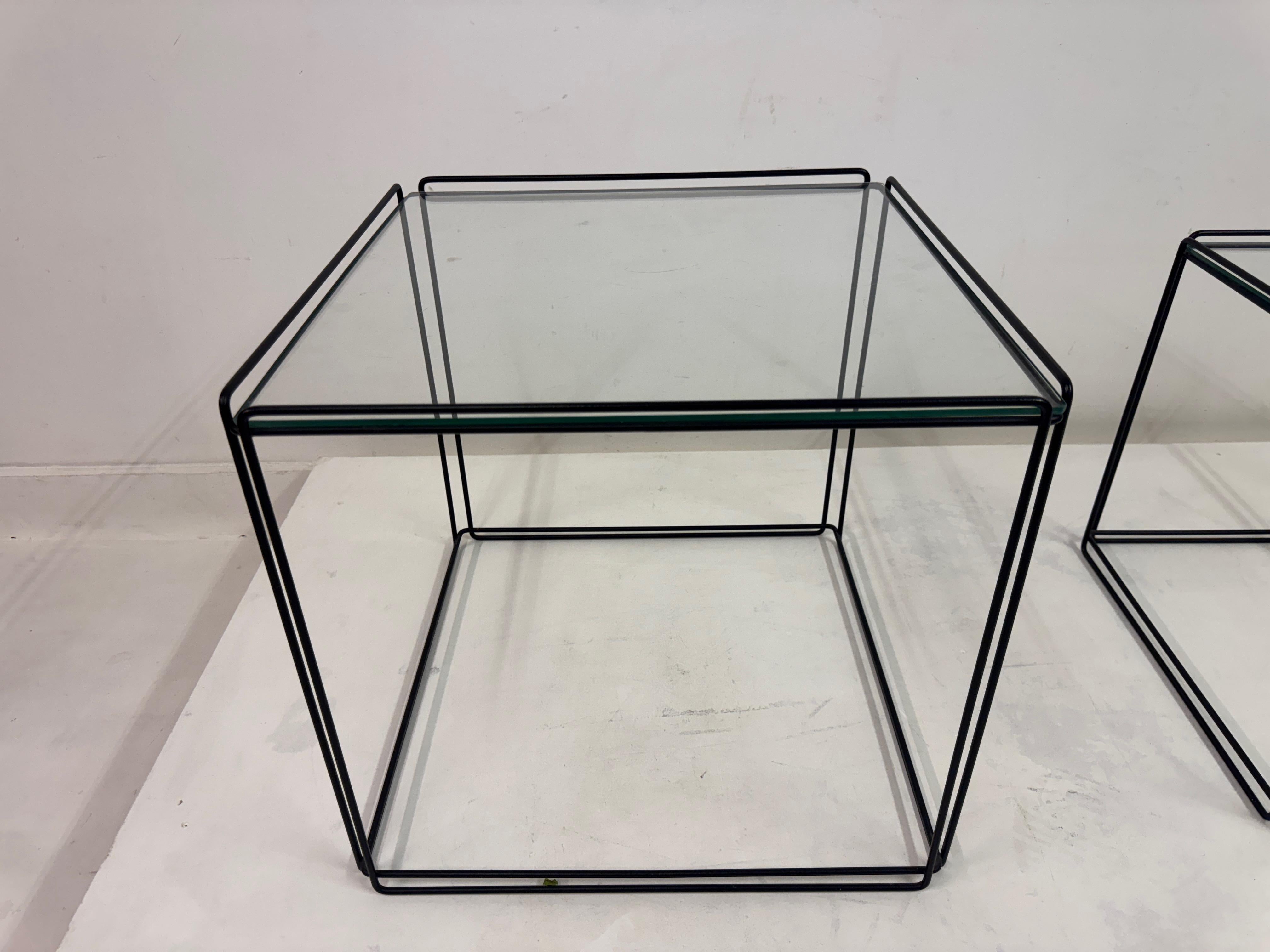 Nest von 'Isosceles' Tischen von Max Sauze für Atrow, Frankreich, 1970er (20. Jahrhundert) im Angebot