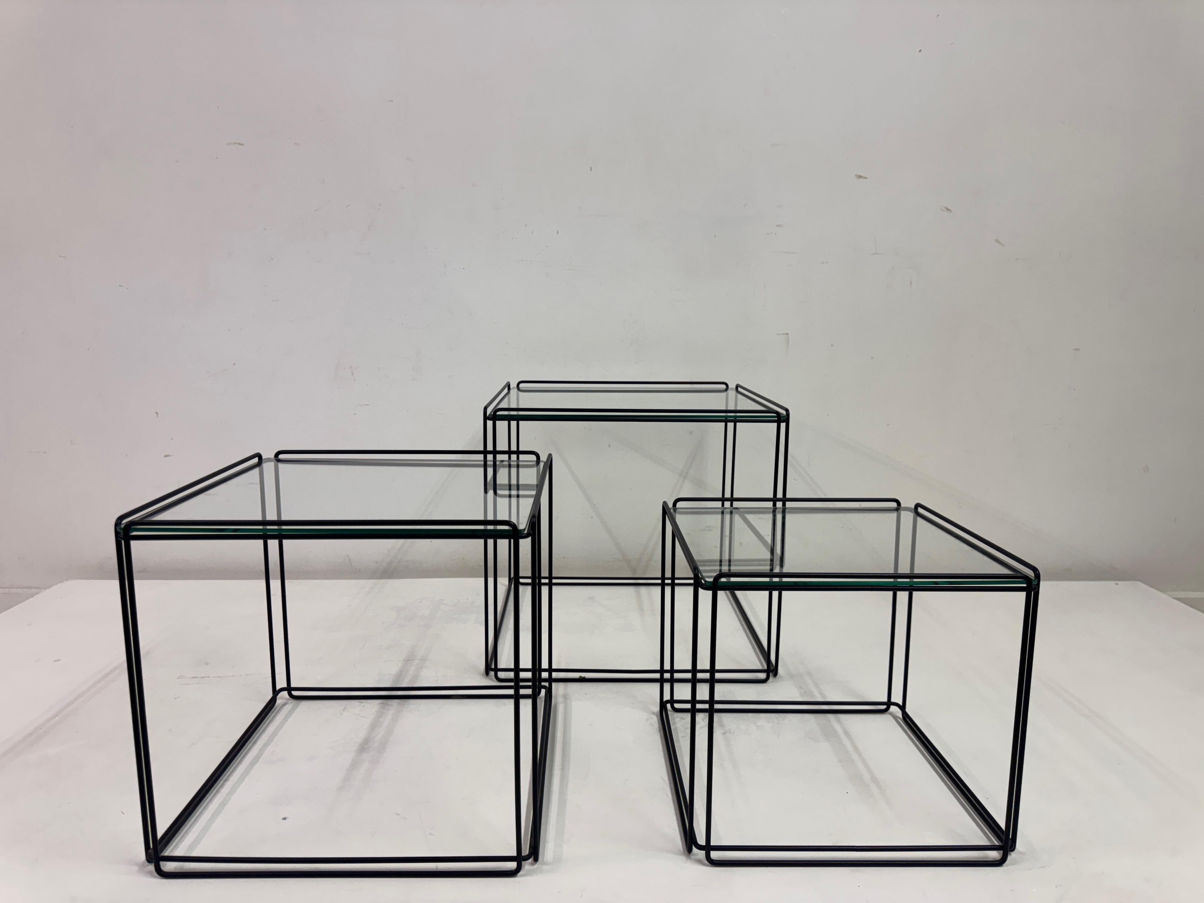 Nest von 'Isosceles' Tischen von Max Sauze für Atrow, Frankreich, 1970er im Angebot 6