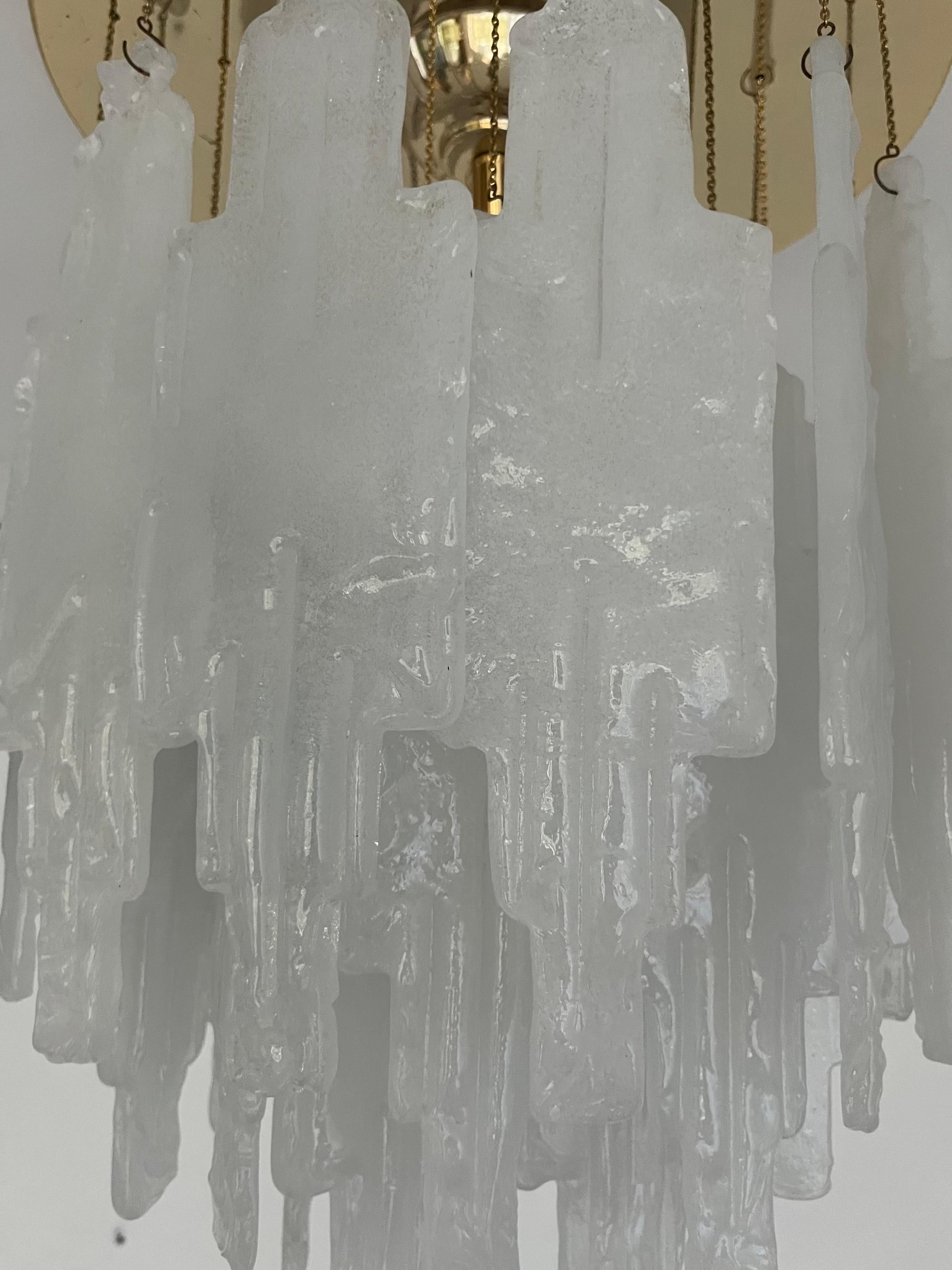 Lustre italien en verre de Murano blanc neige du milieu du siècle dernier par Poliarte, 1970 en vente 11