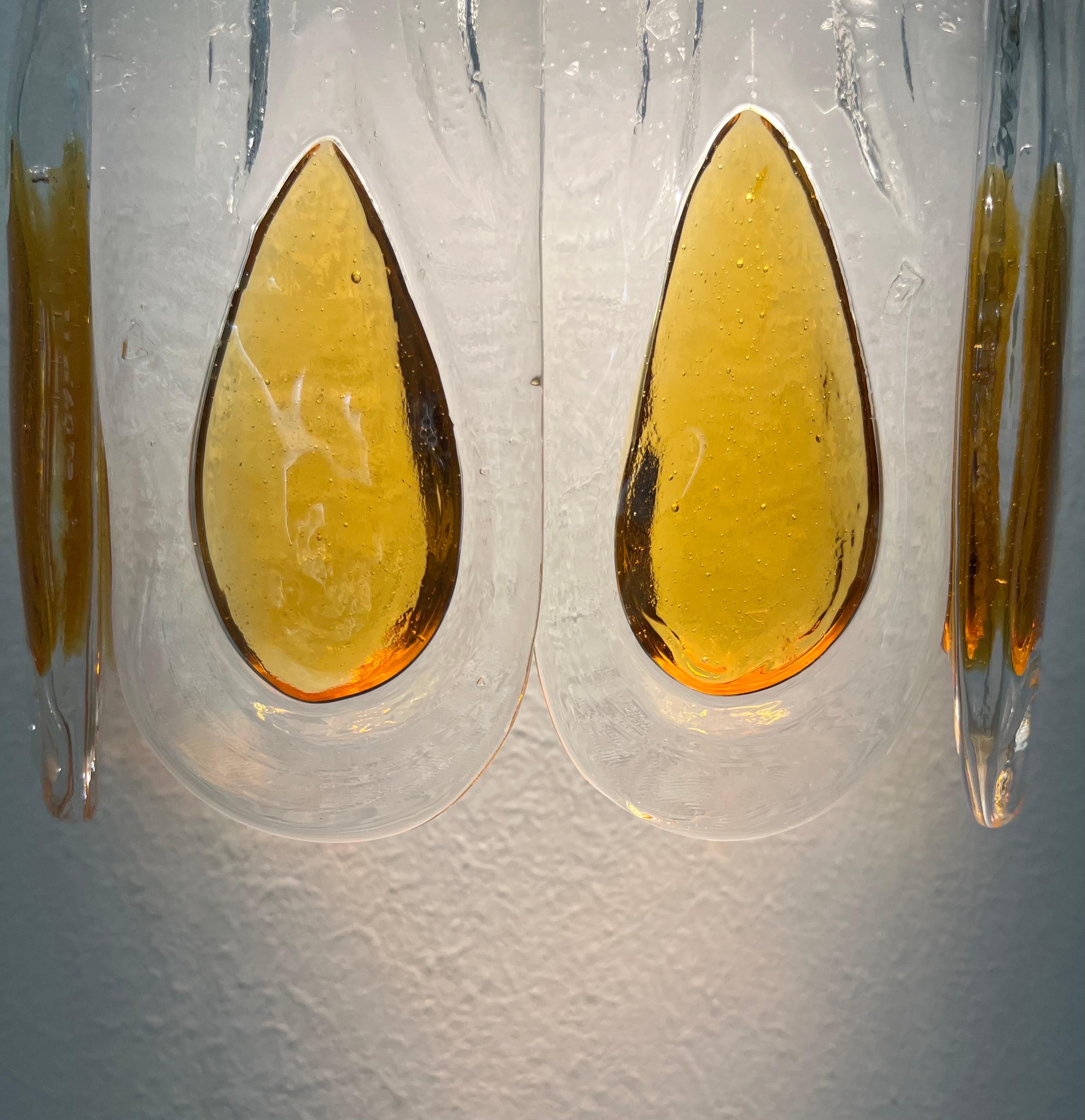 Italian Midcentury Set of Four Amber Clear Wall Sconces by Mazzega, 1970s For Sale 14