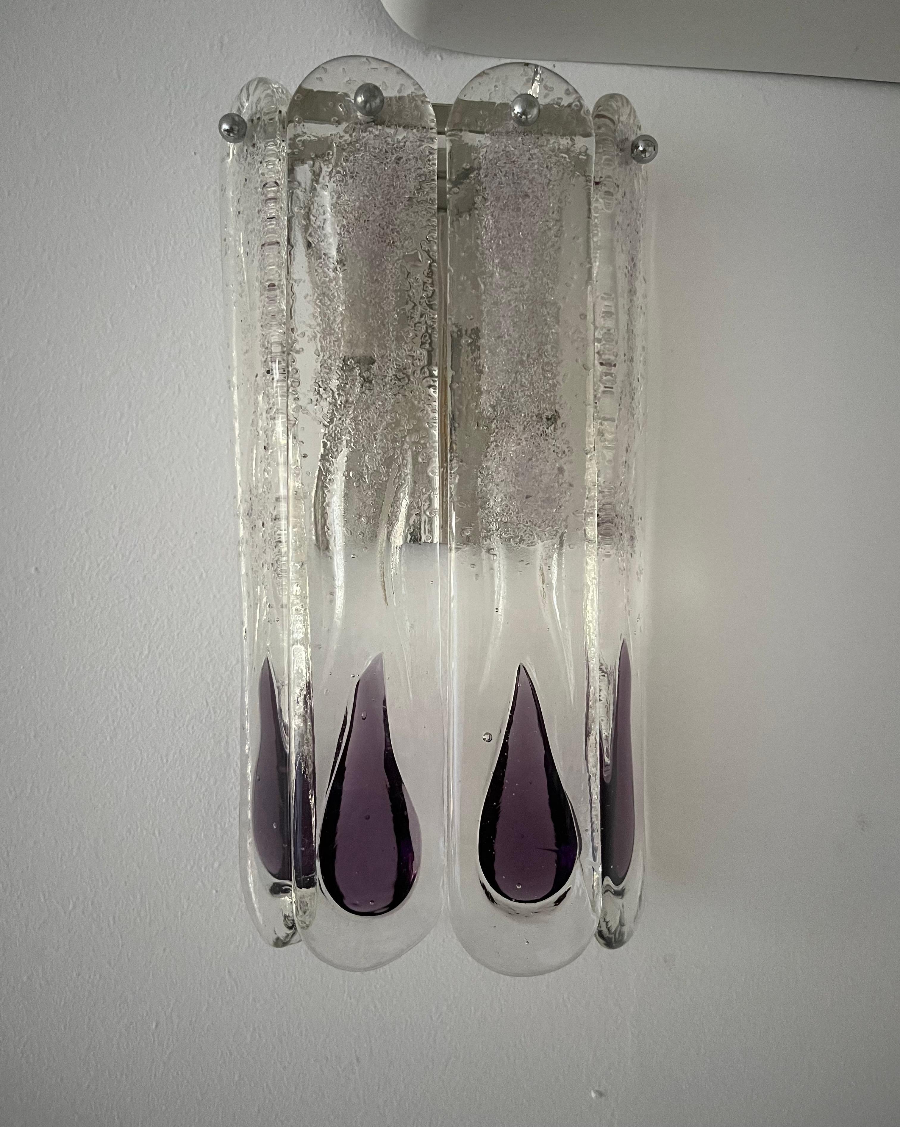 Italian Mid-Century Set of Four Lilac Murano Wall Sconces by Mazzega, 1970s For Sale 1