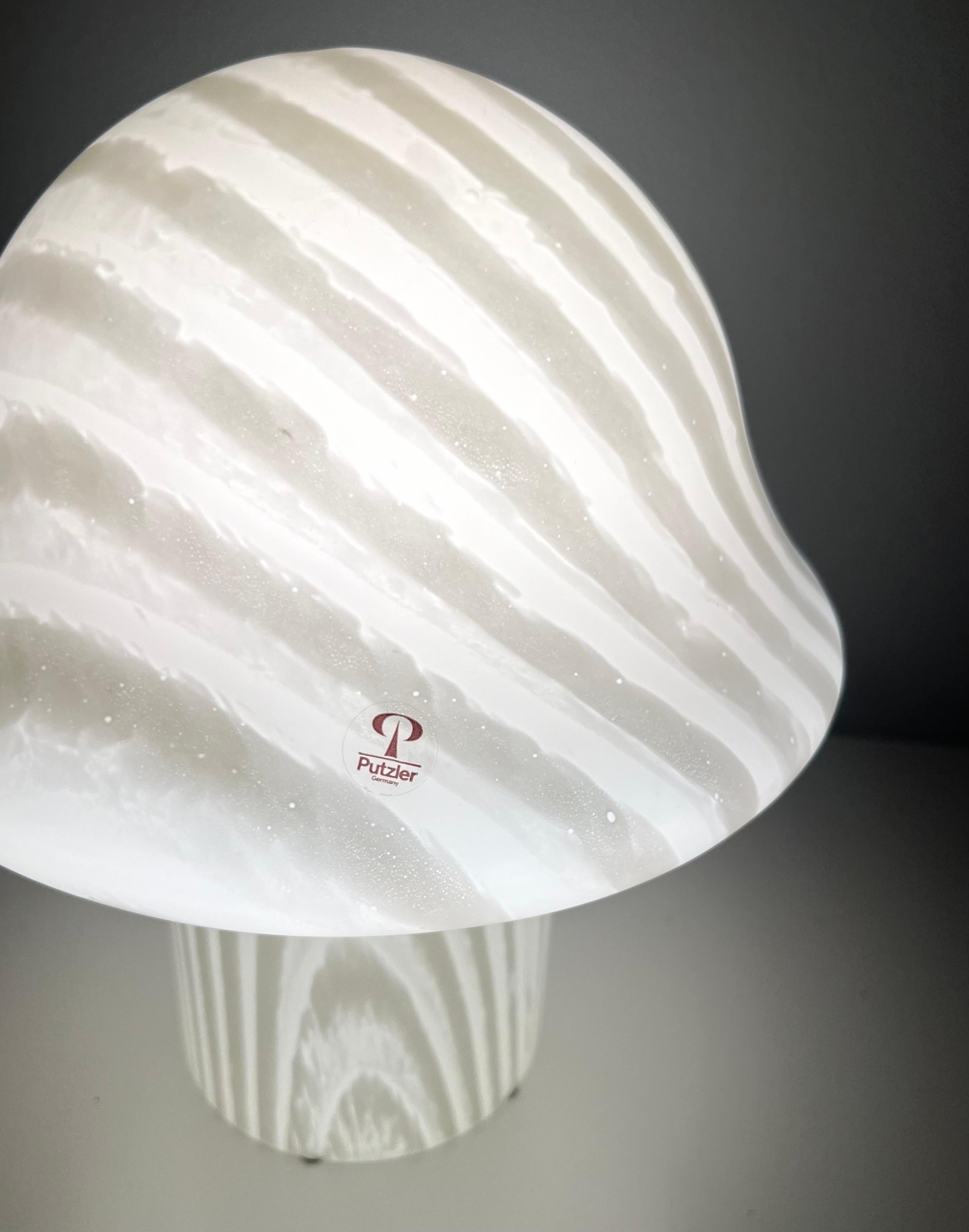 German Midcentury Murano Pair of Table Lamps by Peill & Putzler, 1970s For Sale 1