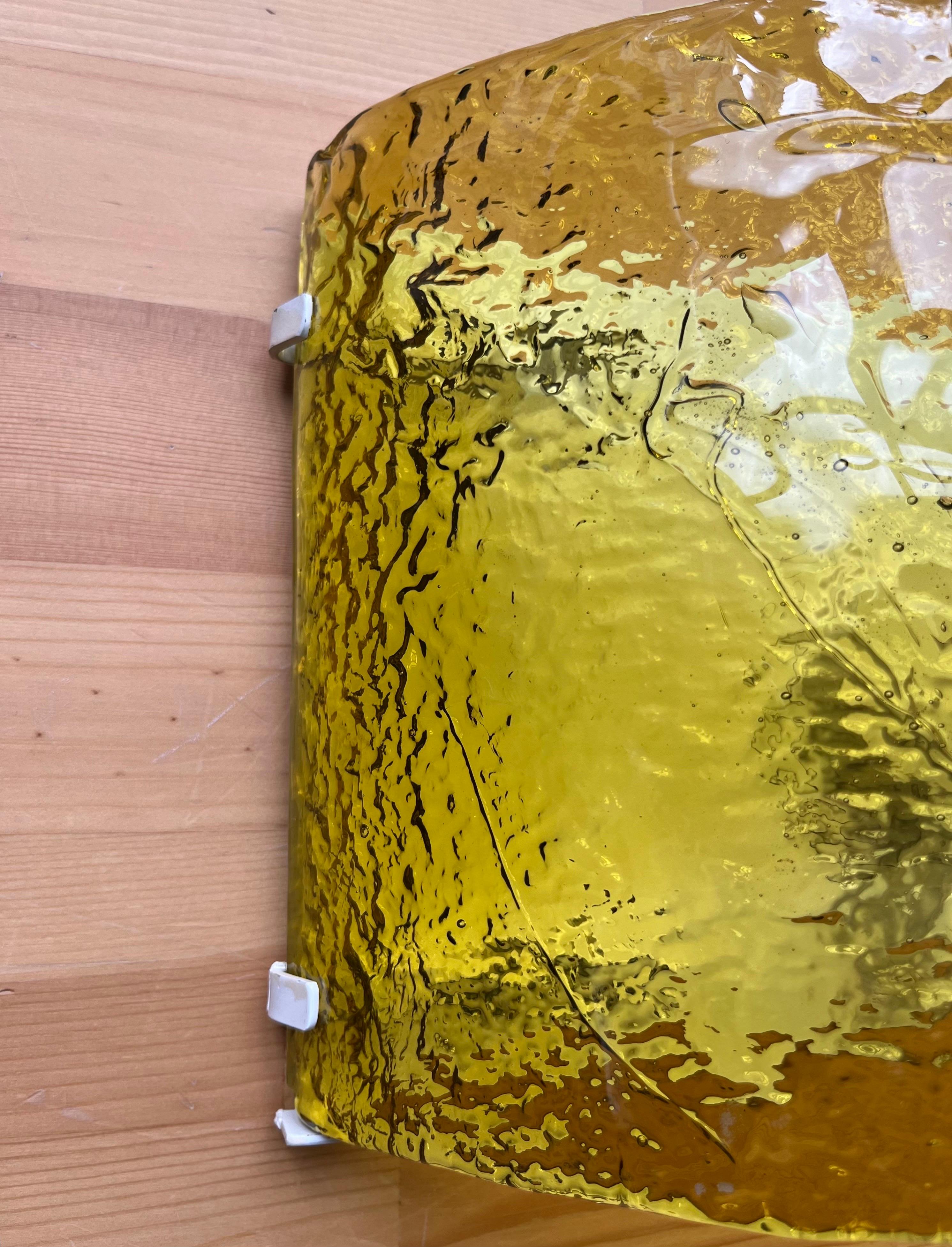 Paar italienische gelbe Murano-Wandleuchter von Carlo Nason für Mazzega, 1970er Jahre im Zustand „Gut“ im Angebot in Badajoz, Badajoz