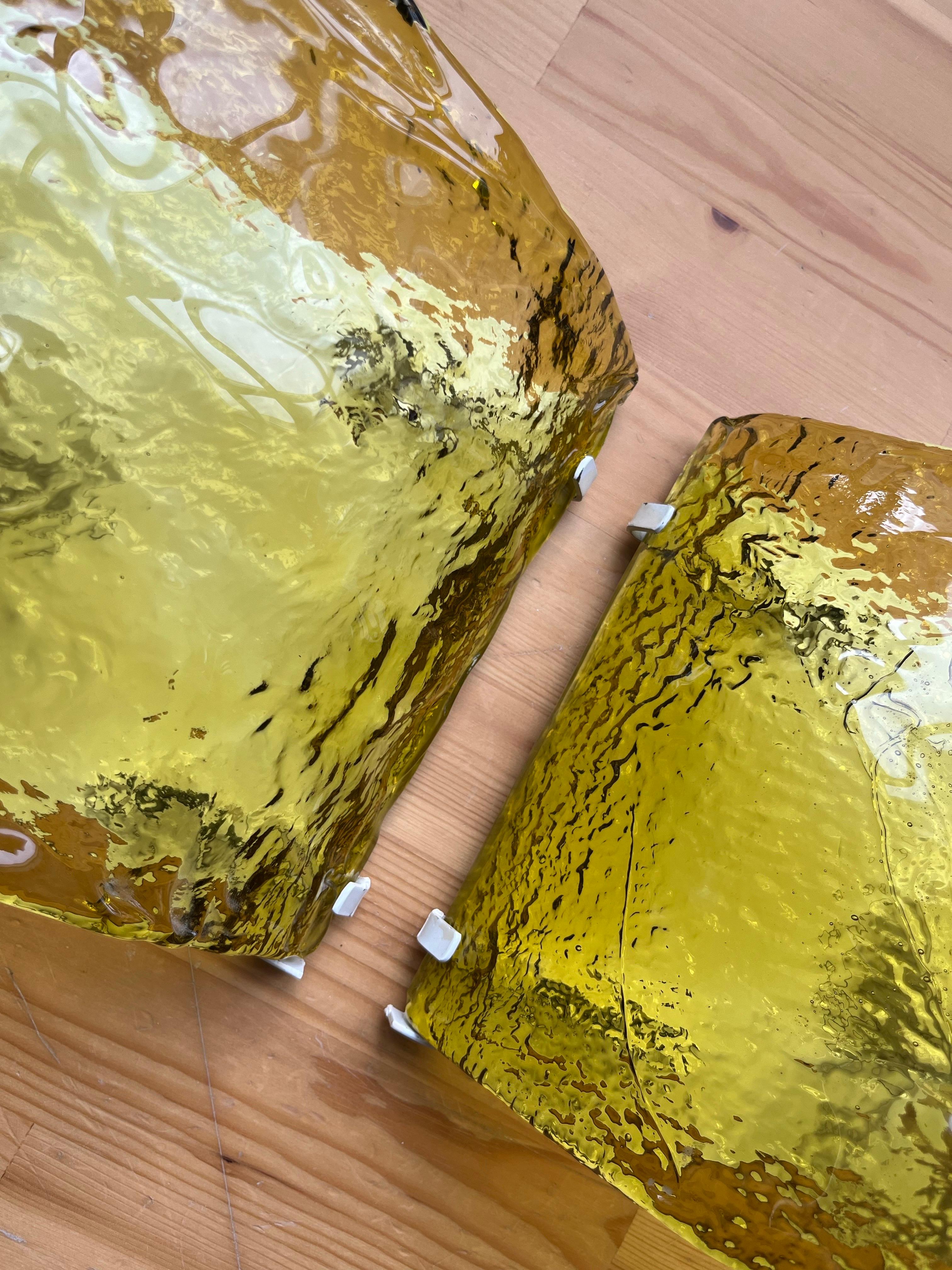 Paar italienische gelbe Murano-Wandleuchter von Carlo Nason für Mazzega, 1970er Jahre im Angebot 2