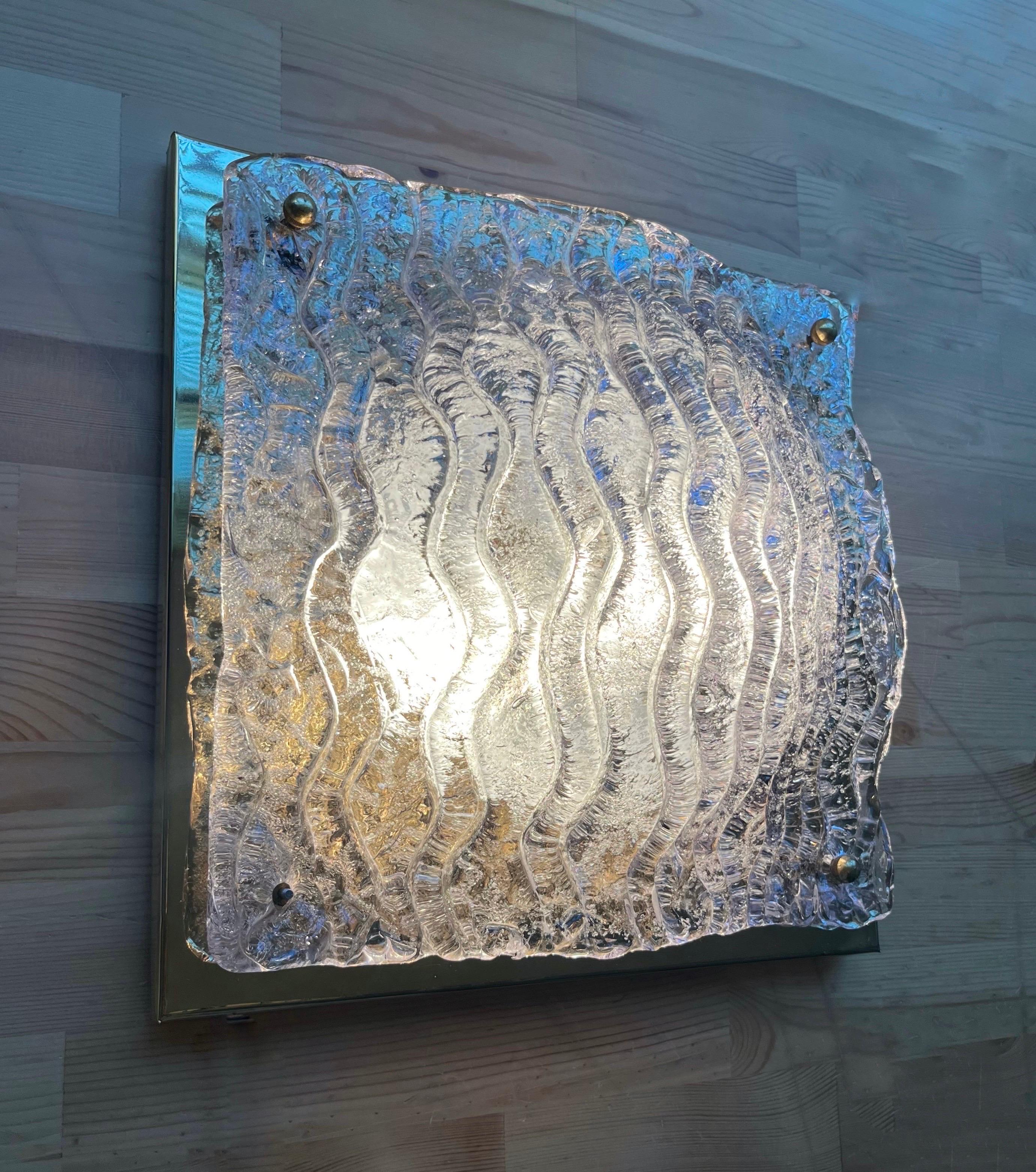 Mid-Century Modern Italian Large Mid-Century Clear Murano and Brass Wall Sconce by Mazzega, 1970s For Sale