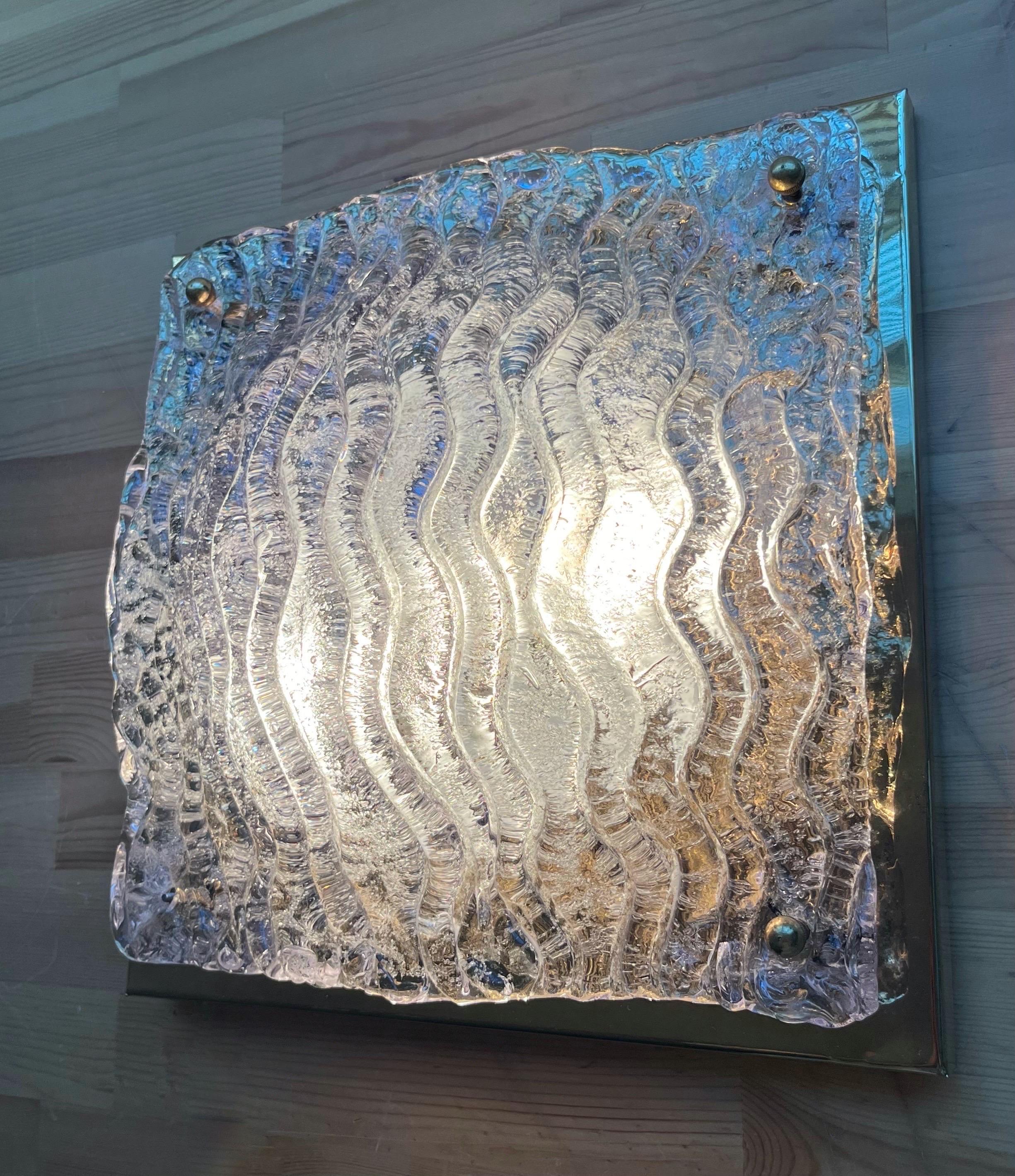 Italian Large Mid-Century Clear Murano and Brass Wall Sconce by Mazzega, 1970s For Sale 3