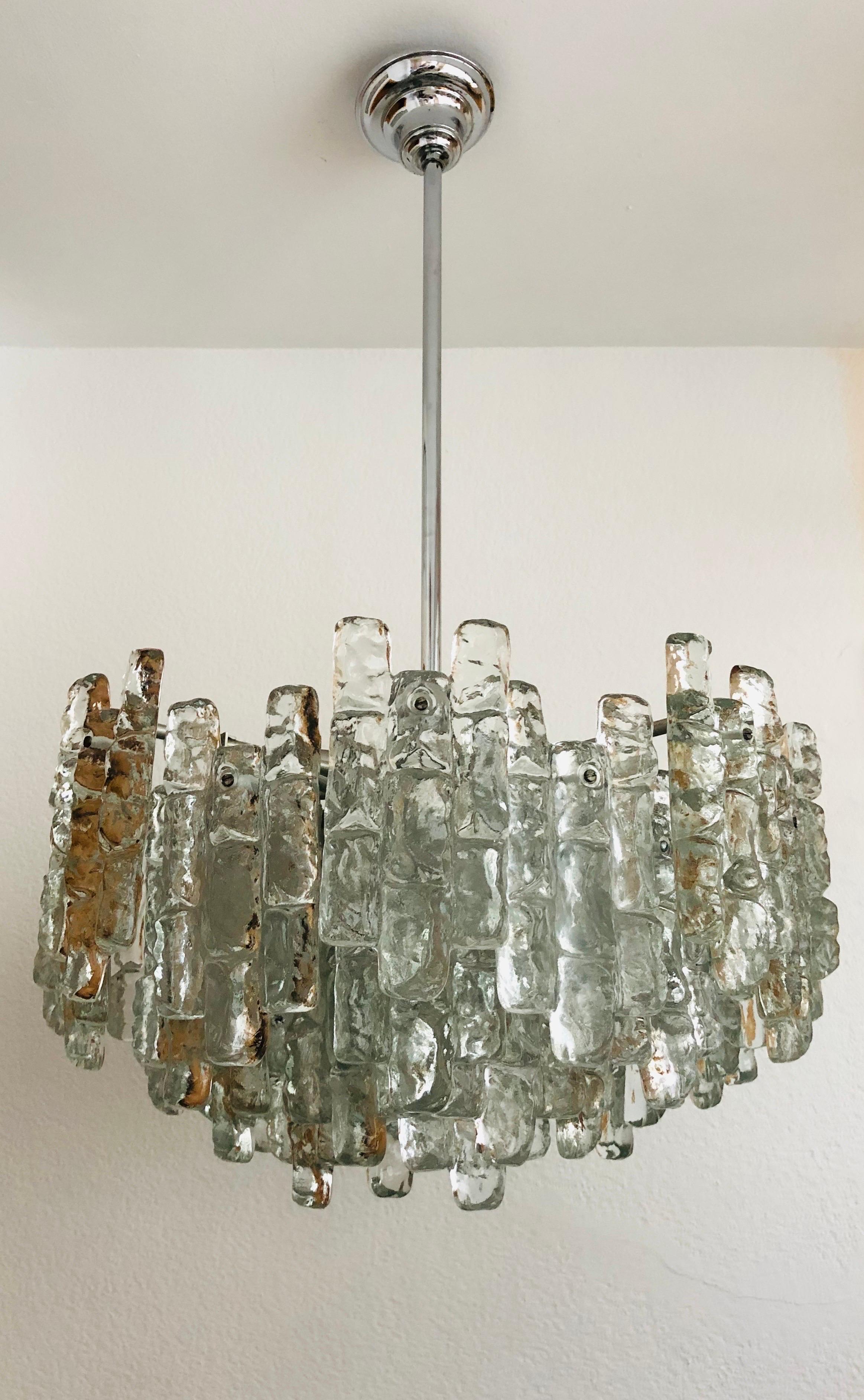 Metallo Grande lampadario austriaco in vetro di Murano del Medioevo di Kalmar, anni '70 in vendita