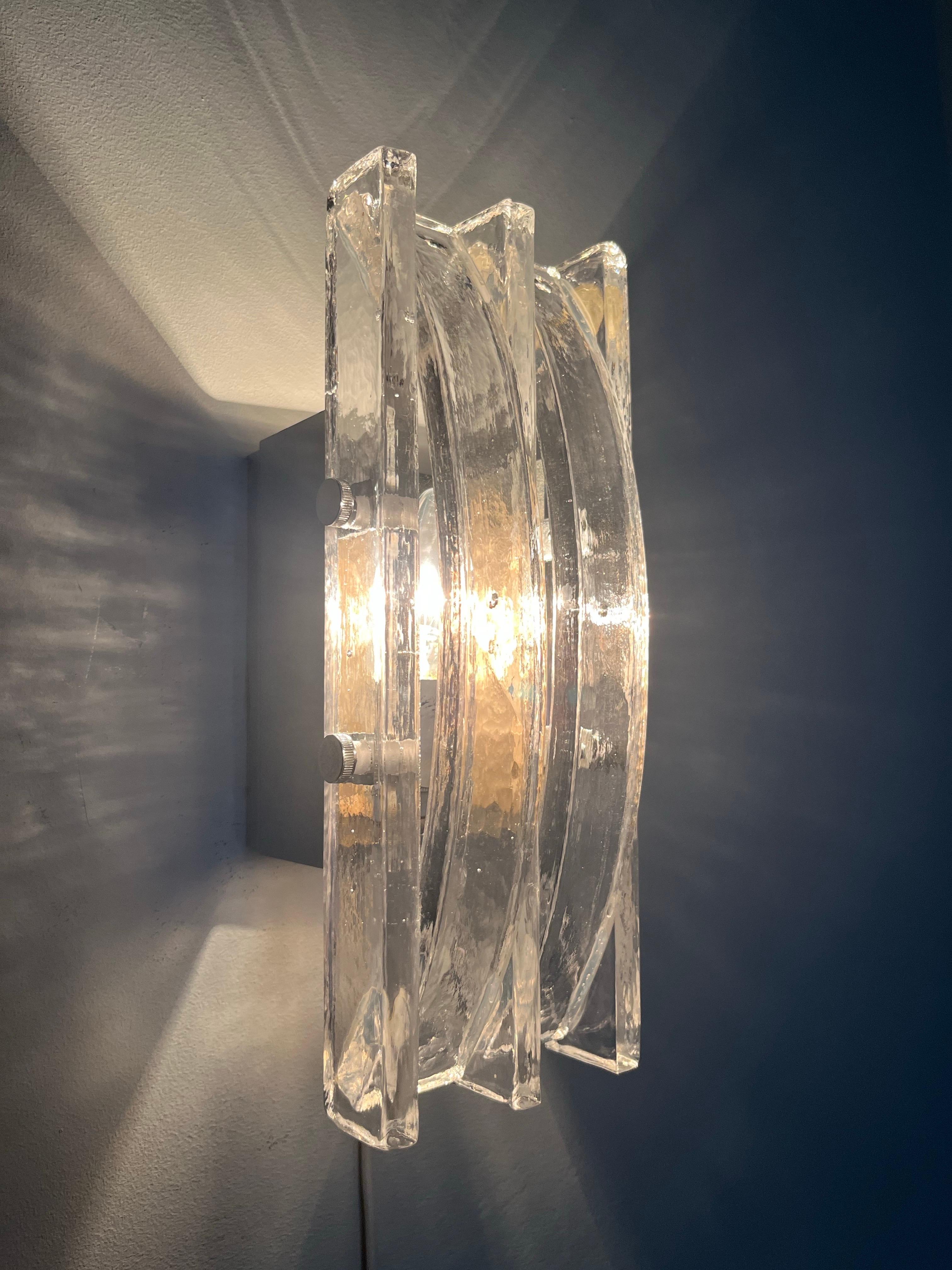 Italian Midcentury Pair of Clear Murano Wall Sconces by Poliarte, 1970s For Sale 5
