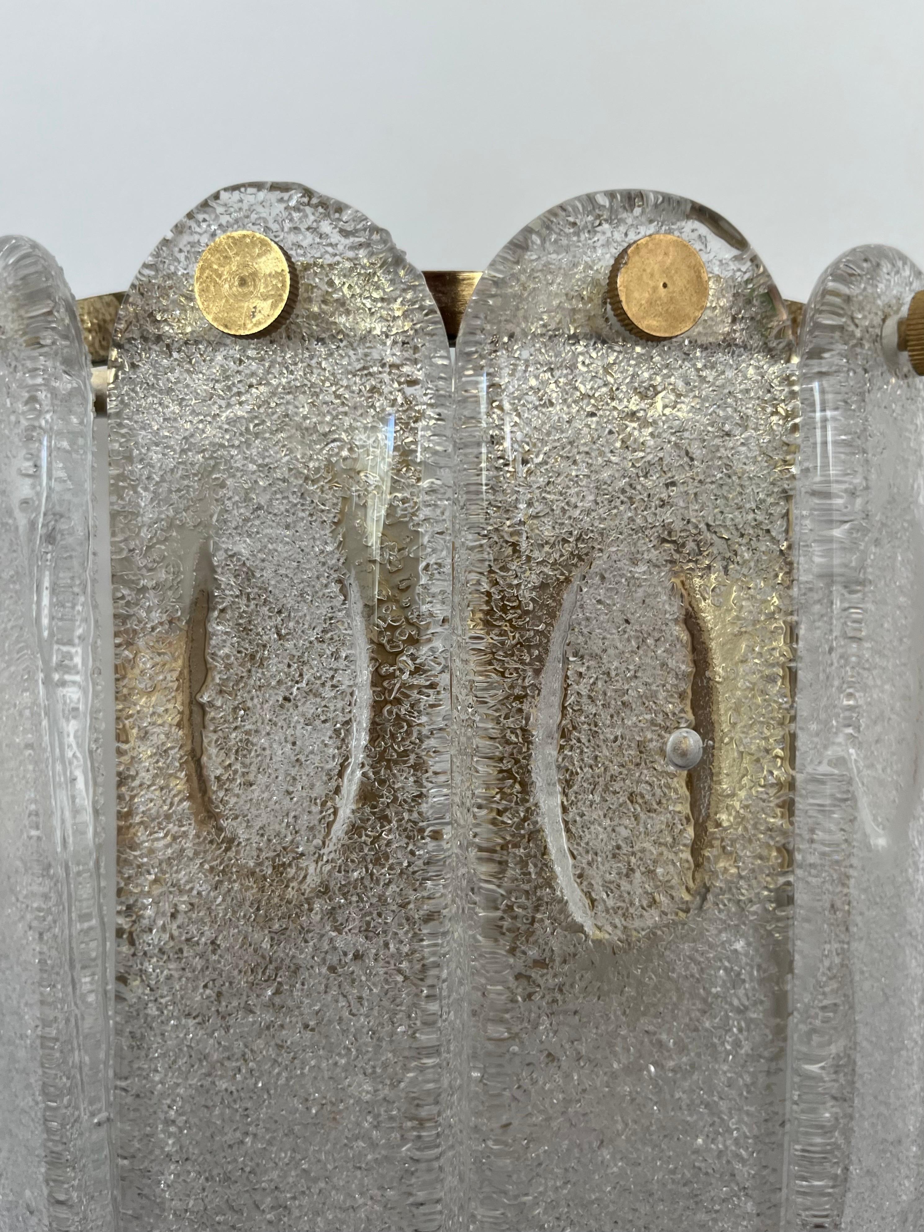 Pair of Midcentury Italian Lilac Murano Glass Wall Sconces by Mazzega, 1970s For Sale 5
