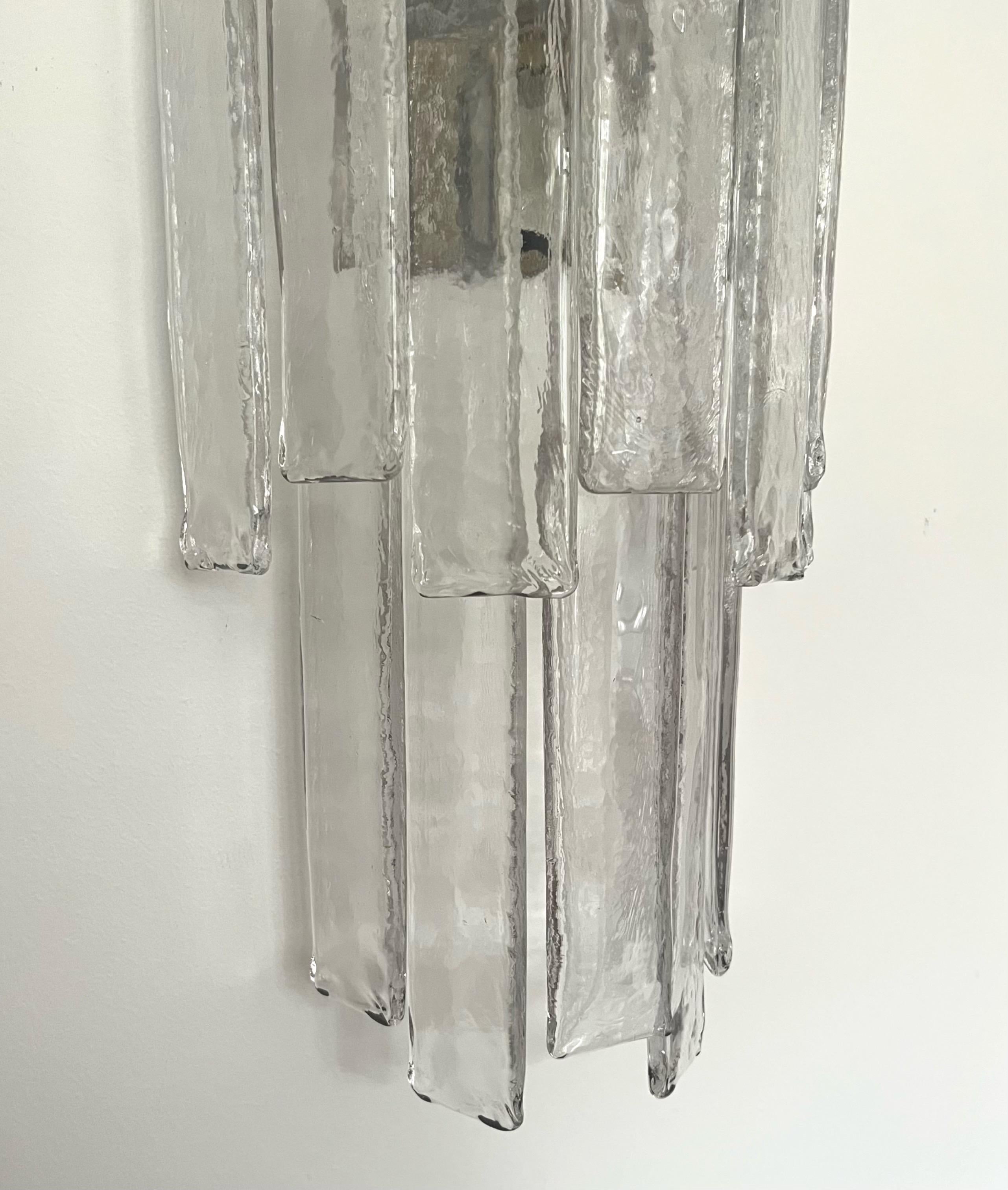 Metallo Coppia di lampade da parete lunghe e trasparenti di Mazzega Murano, anni '70, Italia Midcentury in vendita