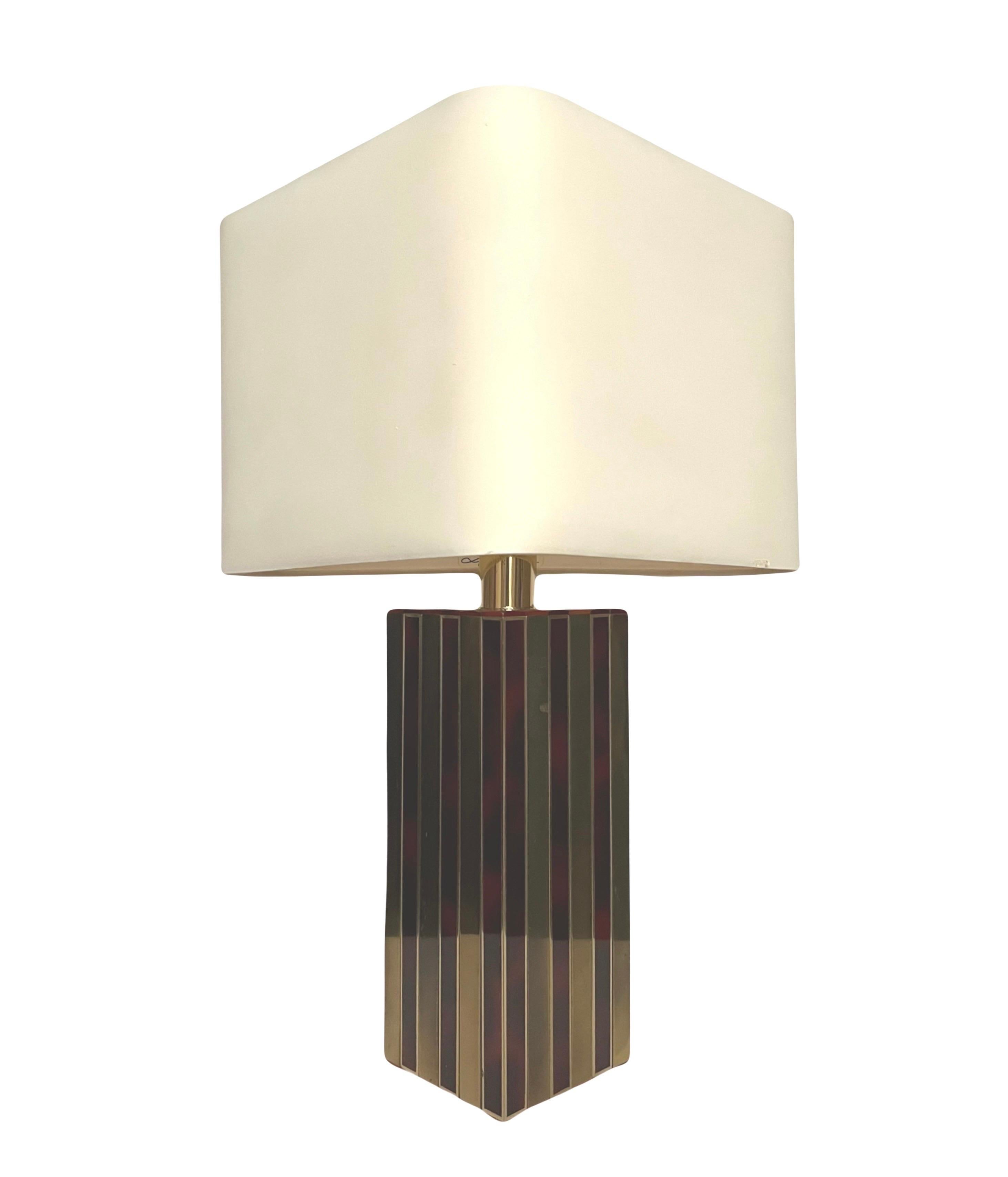 Lampe de bureau du milieu du siècle dernier en laiton doré et émail écaille de tortue par BD Lumica, 1970 en vente 7