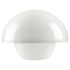 Lámpara de sobremesa de Lucite blanco de mediados de siglo de André Ricard para Metalarte, años 70
