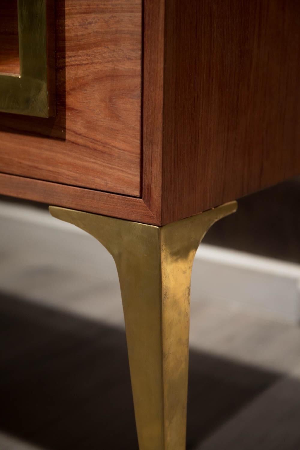  Rechteckige Kommode aus braunem und goldenem italienischem Holz 6