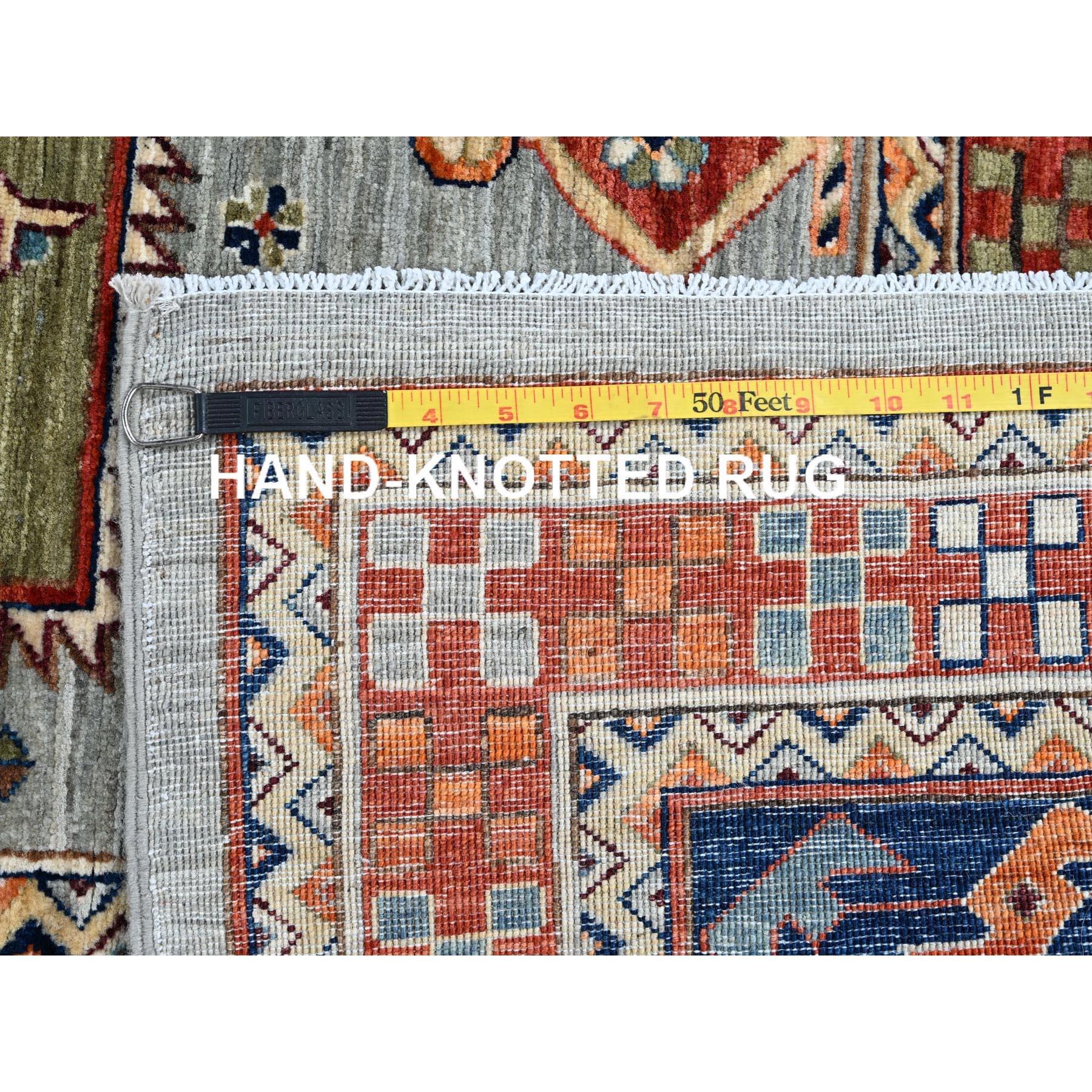 Tappeto orientale in lana annodata a mano di ispirazione armena di colore grigio 8'x9'8