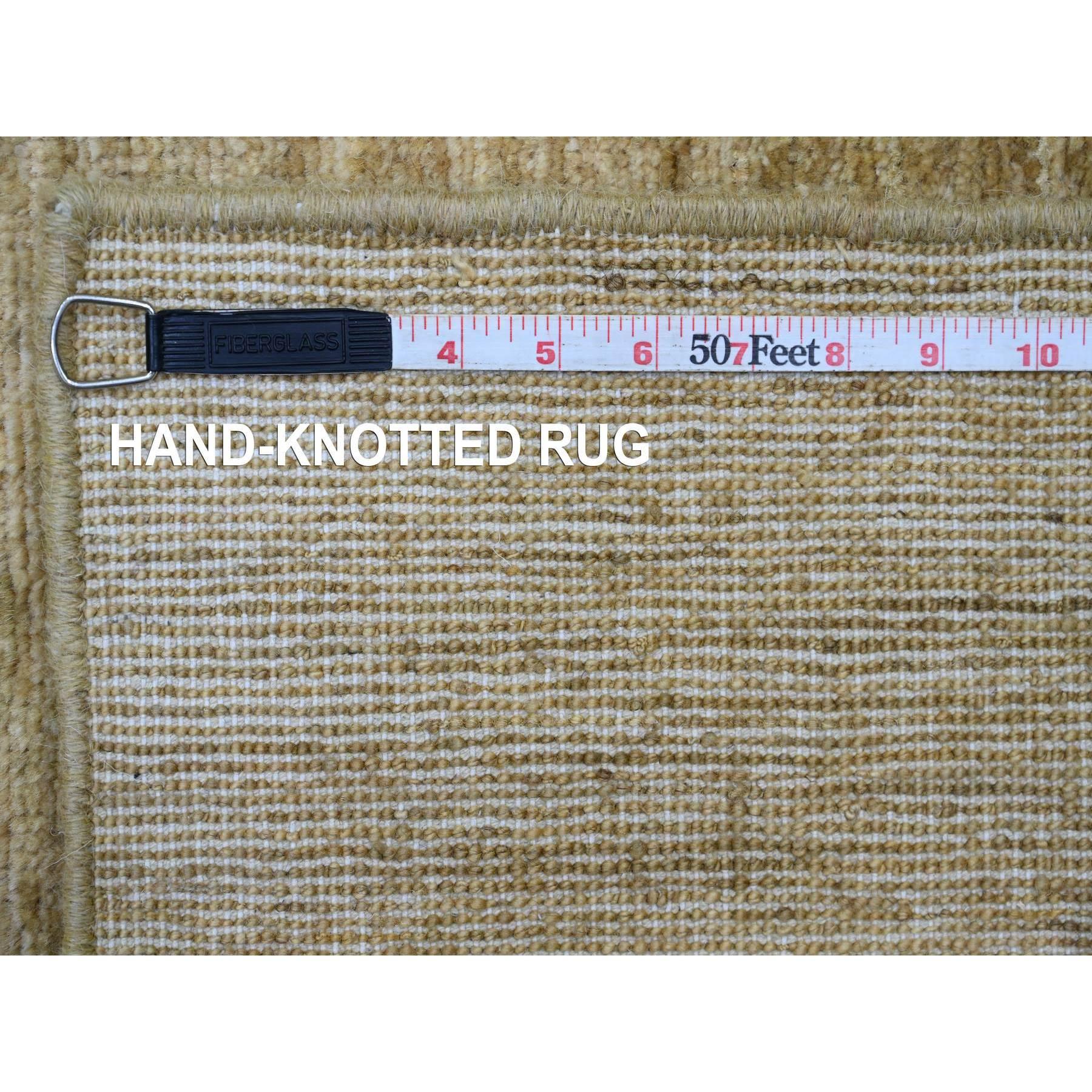 8'x9' Kupferbrauner handgesponnener Ghazni Wollteppich mit handgeknüpften Mustern im Angebot 3