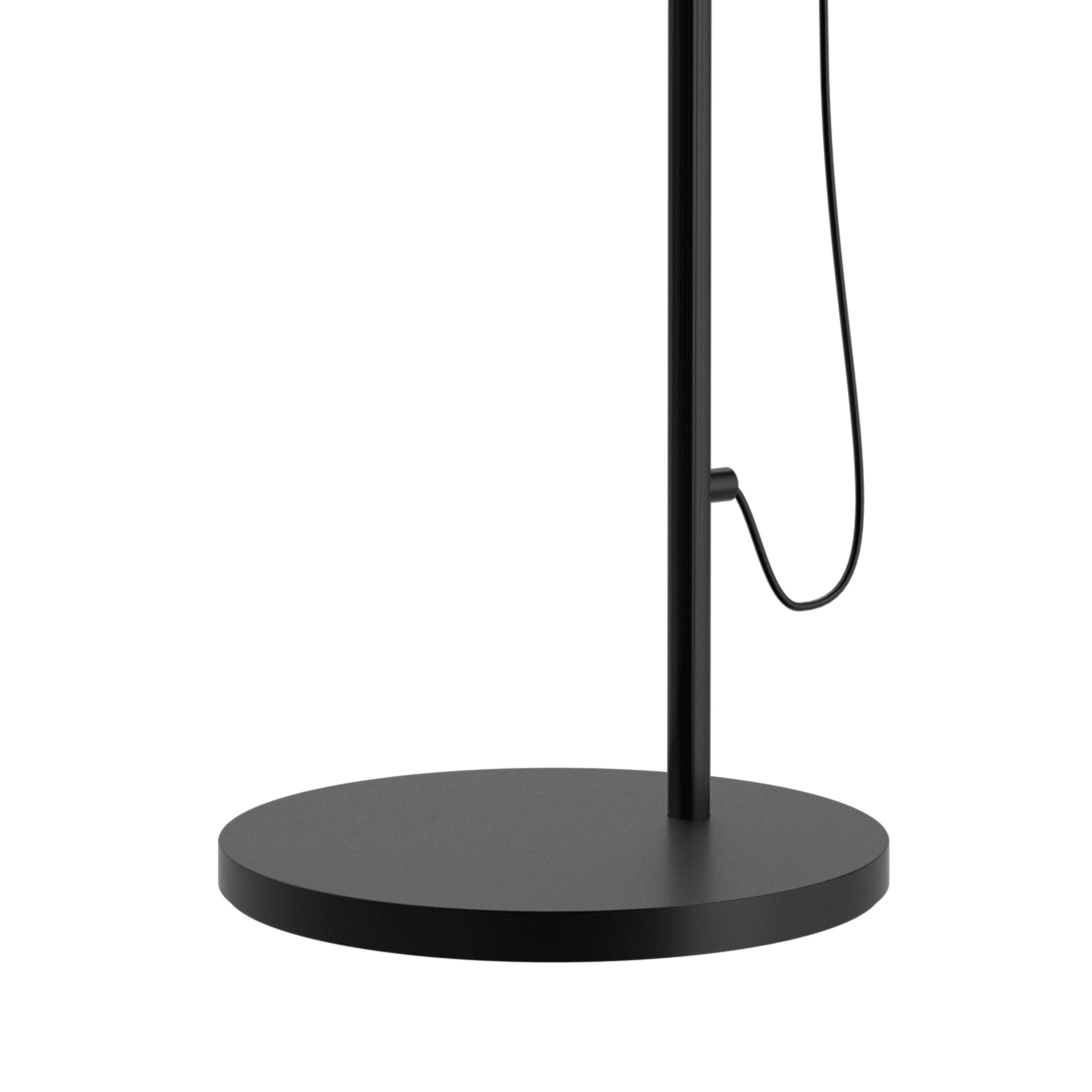En vente : Black (black.jpg) Lampe de table Yuh de Louis Poulsen par GamFratesi 2