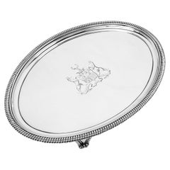 Coppia di antichi salverini ovali d'argento georgiani / camerieri / vassoi 1806 Coppia di antichi salverini ovali d'argento georgiani / camerieri / vassoi 1806