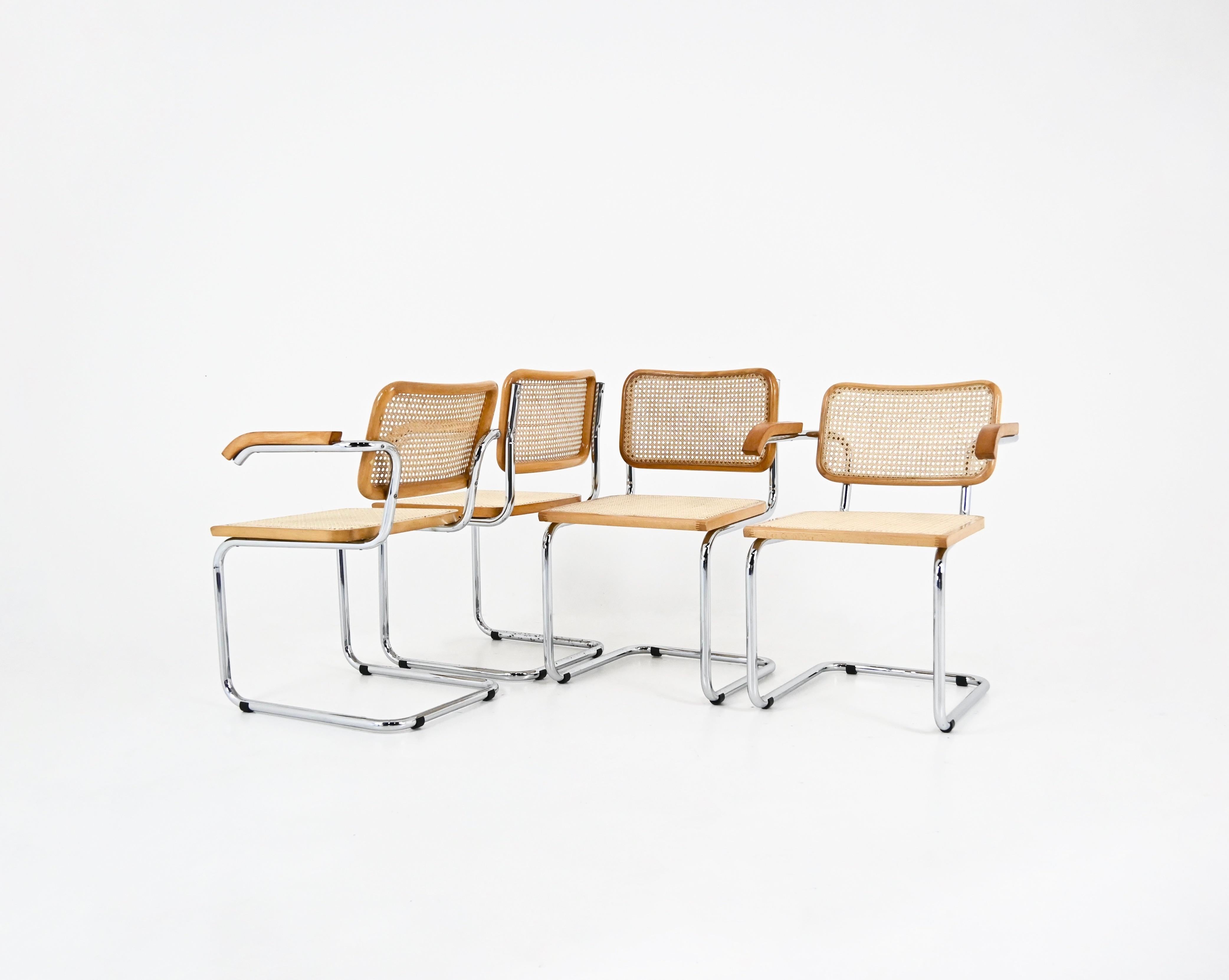 Mid-Century moderno Sedie da pranzo stile B32 di Marcel Breuer, set di 4 pezzi in vendita