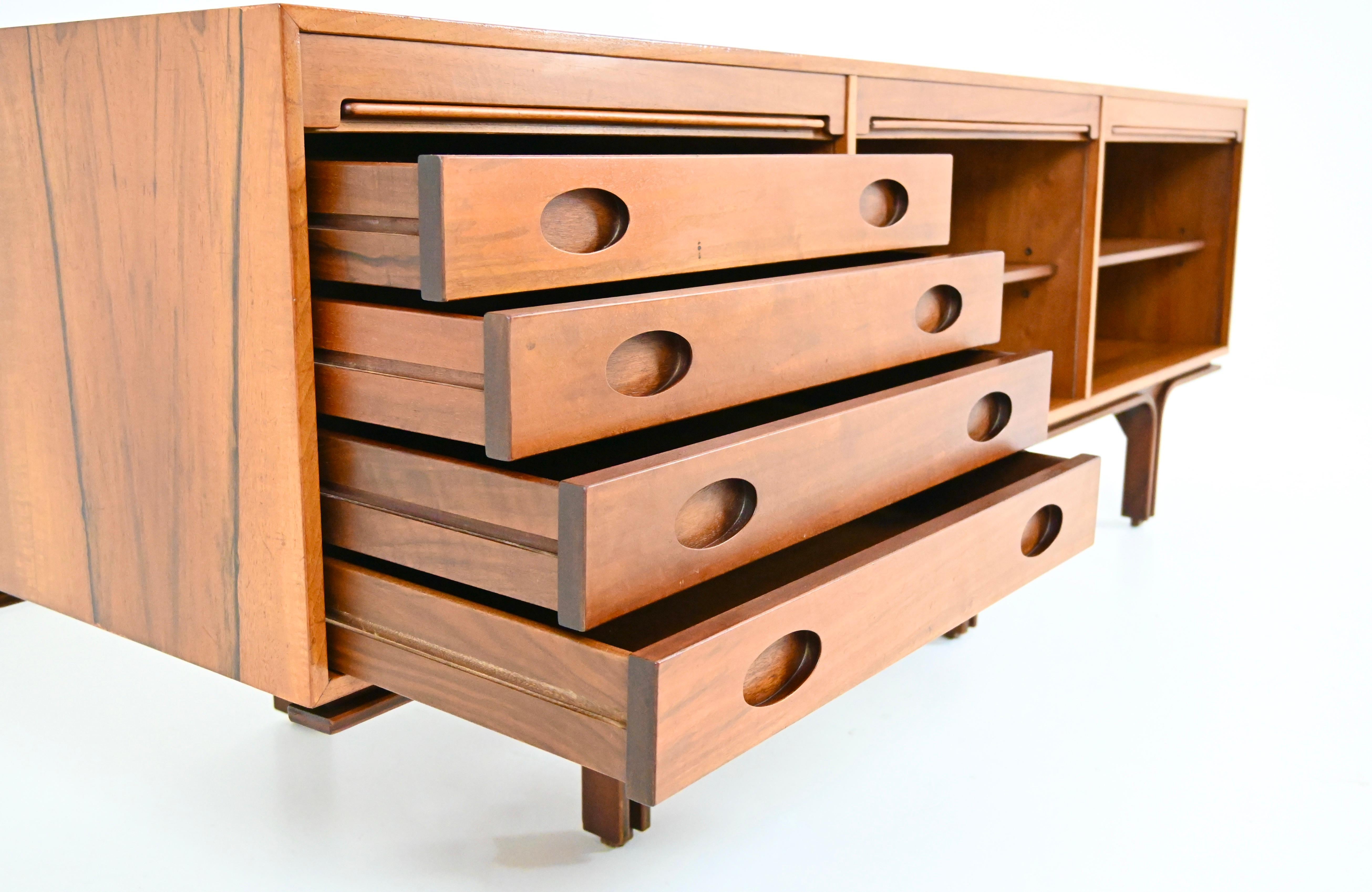 Sideboard by Gianfranco Frattini for Bernini, 1950s For Sale 4