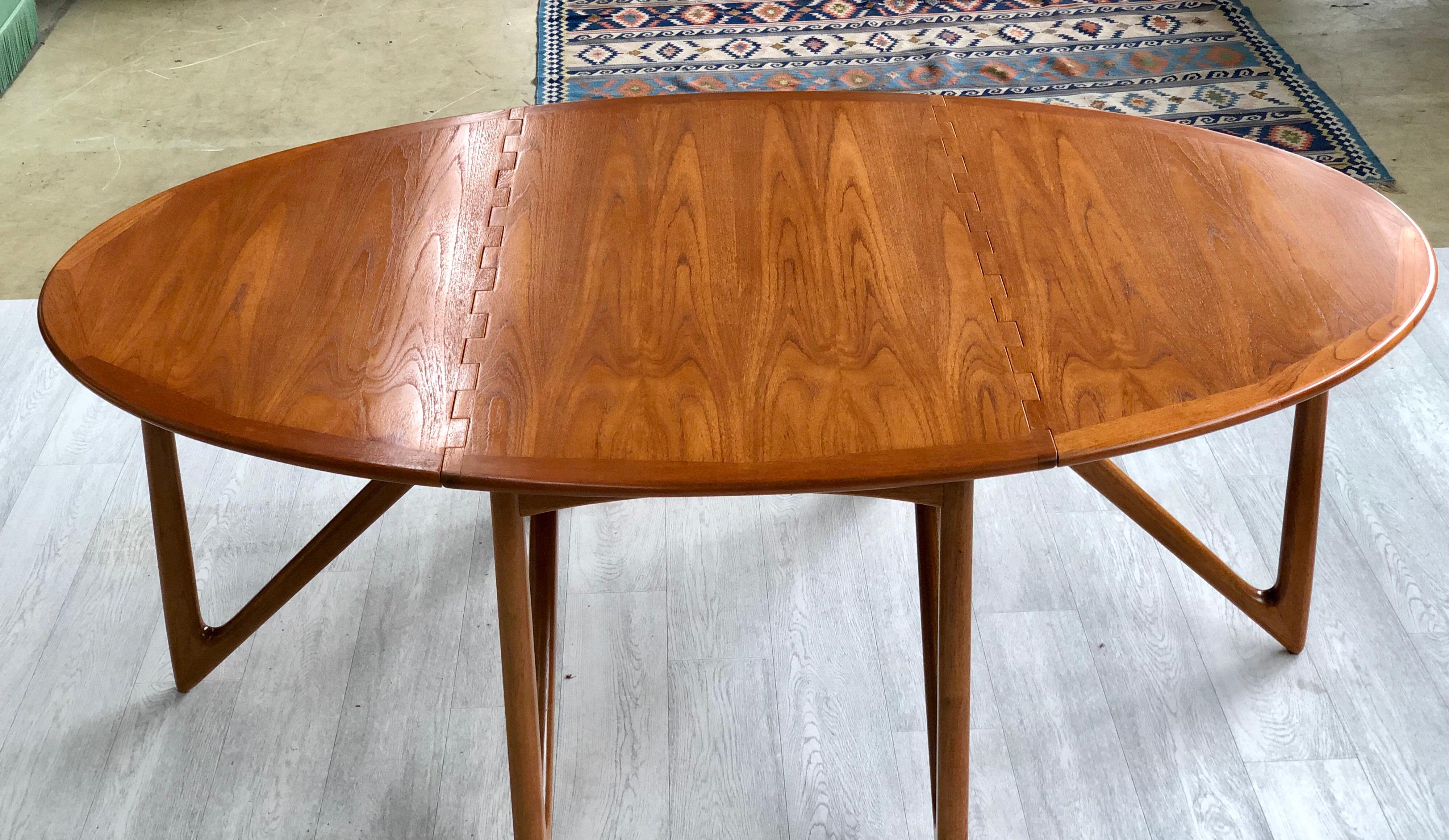 Niels Koefoed Teakholz-Esstisch Nr. 304, dänischer Midcentury-Stil, Gate-Leg im Angebot 5