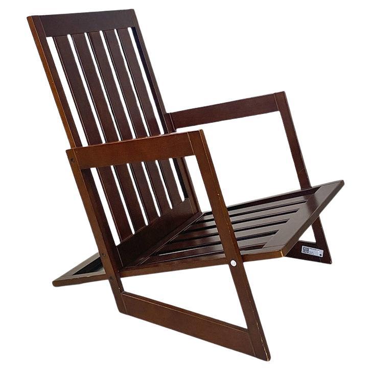 Modern Italian armchair or deckchair, made of inclined wooden slats, 1980s in vendita