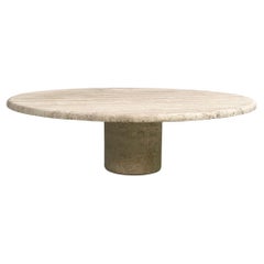 Runder italienischer moderner Couchtisch aus Travertin aus der Mitte des Jahrhunderts, 1970er Jahre