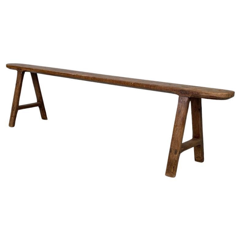 Banc étroit en bois massif Art déco français, années 1930