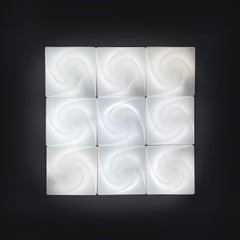 Italian modern spiral shape modular wall lamps in white plexiglass, 1980s