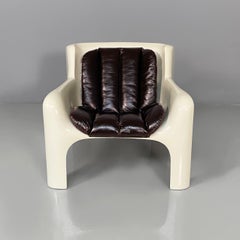 Italian space age brown leather armchairs Gaia Carlo Bartoli Arflex, 1970s
