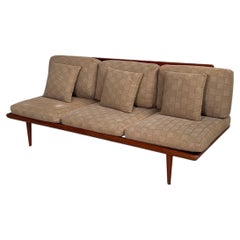Denmark mid-century modern sofa Minerva Peter Hvidt France & Daverkosen, 1960s