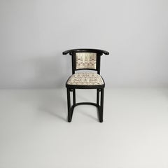 Sillones austriacos diseñados por Joseph Hoffmann para Wittmann, década de los 80