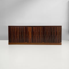 Credenza italiana “Norman” di Luciano Frigerio per Frigerio di Desio, anni ’70