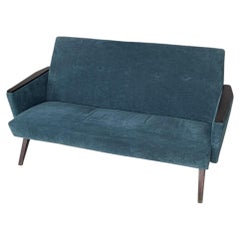 Italian mid-century modern green velvet sofa, 1950s