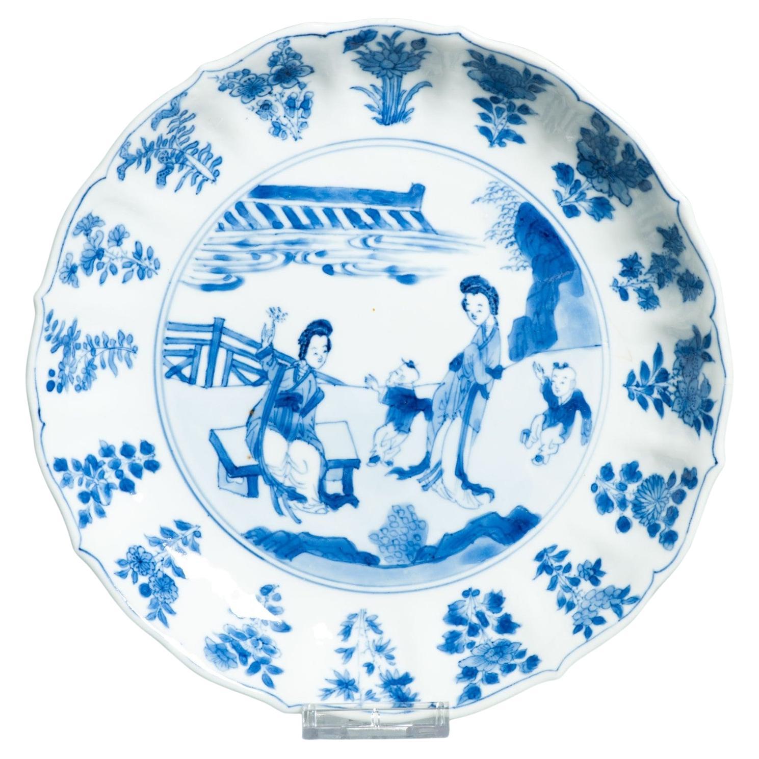 Plat ancien en porcelaine chinoise de qualité supérieure Période Kangxi Marque Chenghua