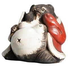 Große antike japanische Marderhund-Statue des 20. Jahrhunderts in Rot und Weiß Japan