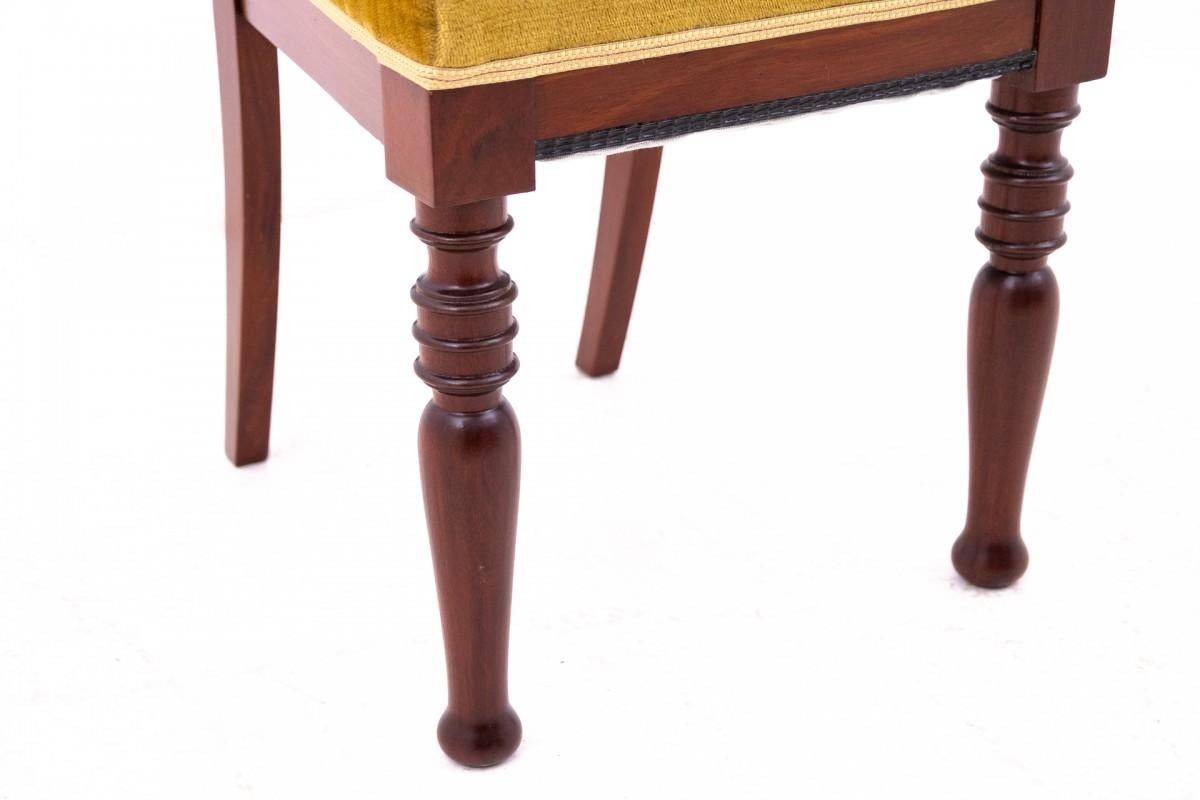 A table and four chairs from the early 20th century. For Sale 3