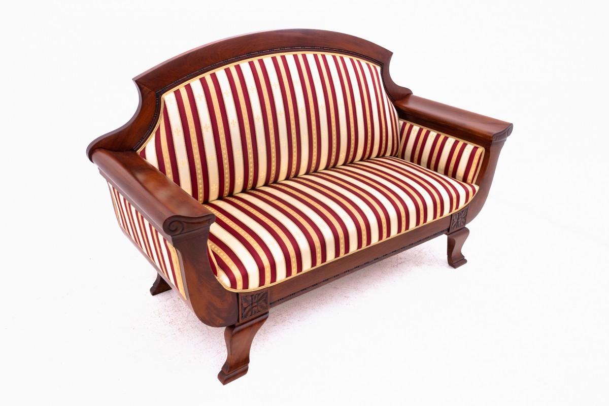 Sofá antiguo de finales del siglo XIX, norte de Europa. Biedermeier en venta