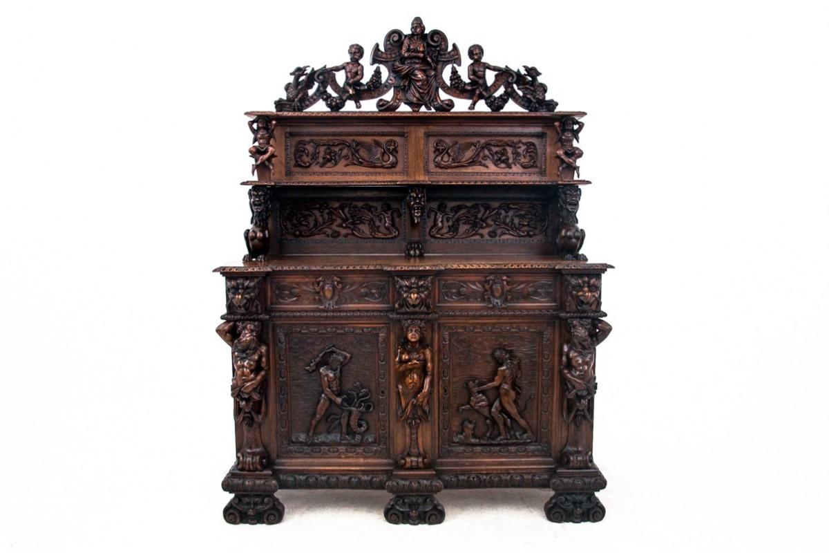 French Renaissance sideboard, France, circa 1790. For Sale