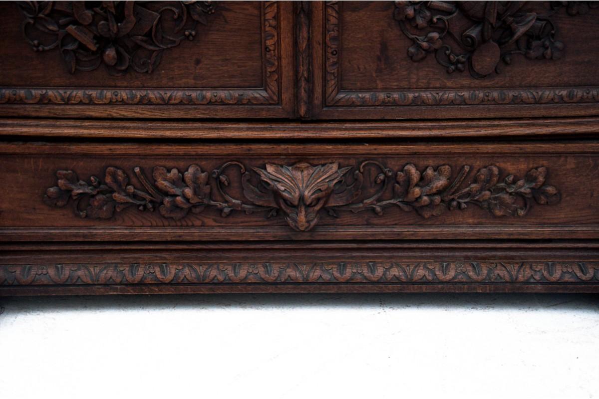Library in the neo-renaissance style, circa 1890. For Sale 5