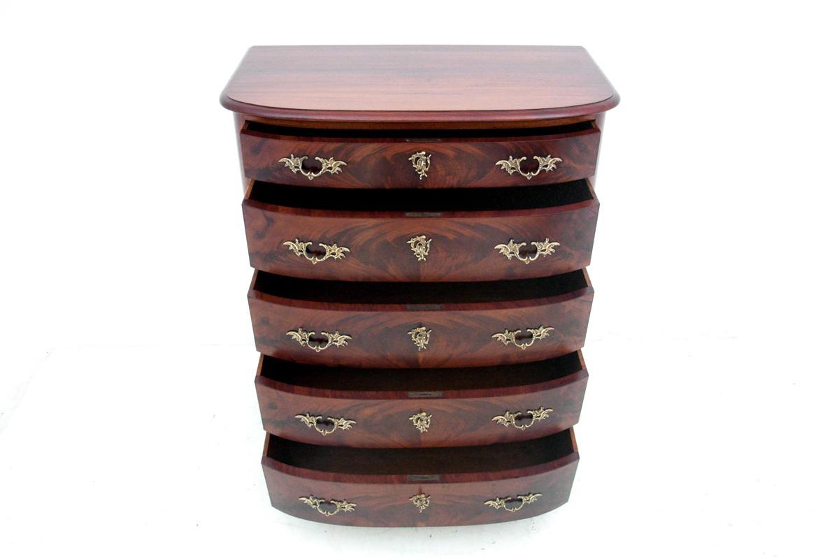 Scandinavian Functional antique chest of drawers, Northern Europe, circa 1900. For Sale